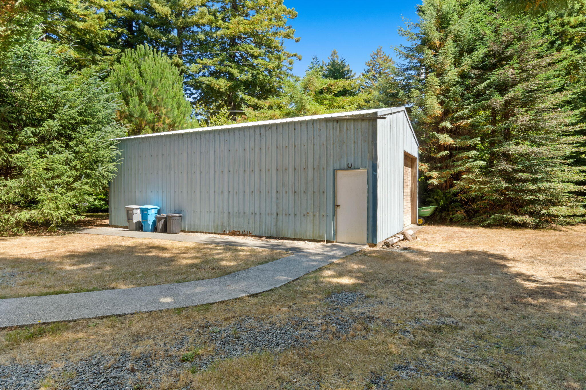 140 Red Robin Place