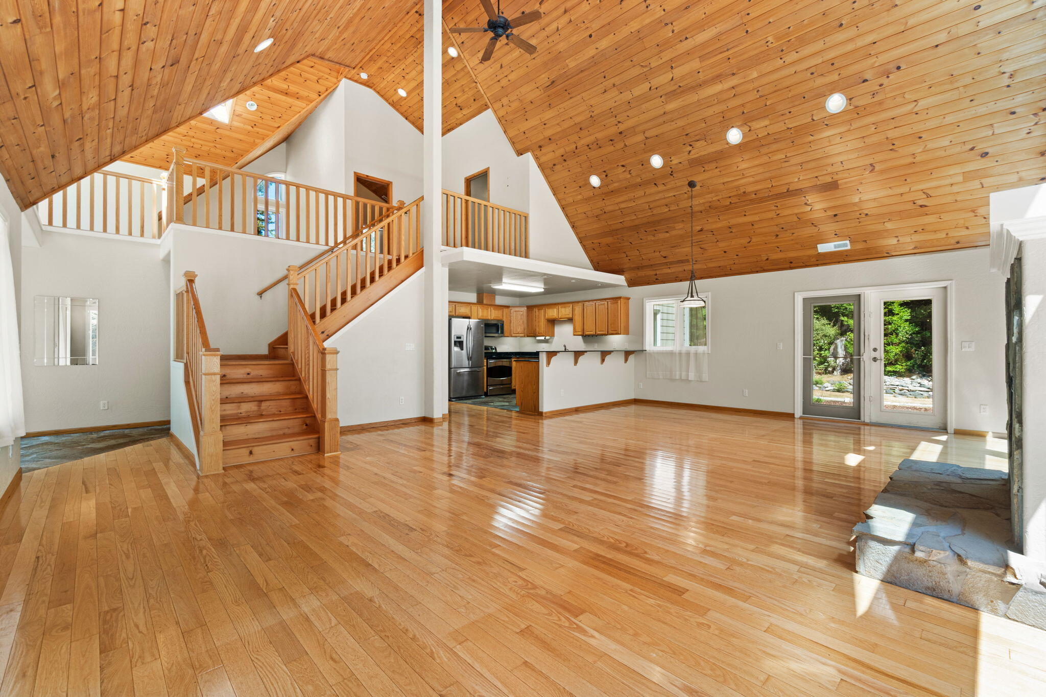 140 Red Robin Place