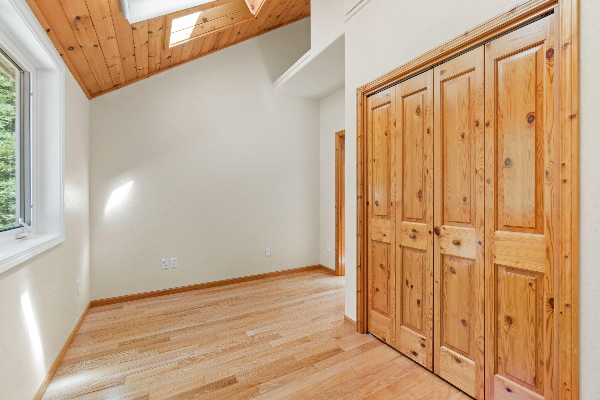 140 Red Robin Place