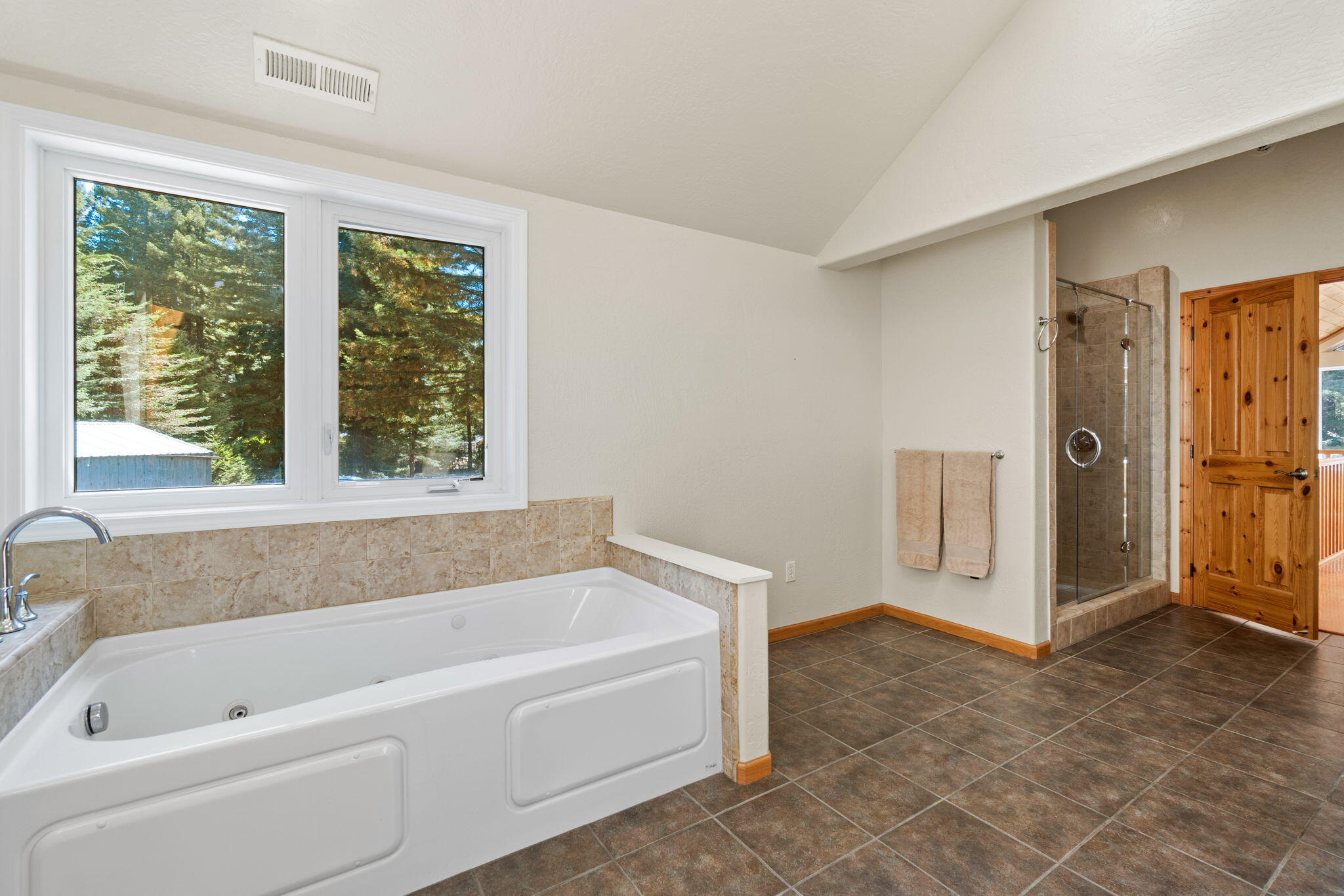 140 Red Robin Place