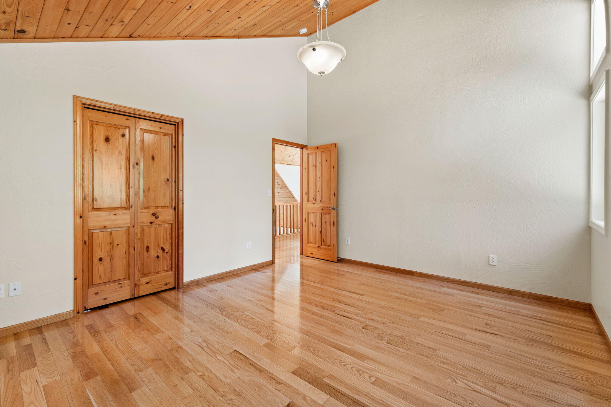 140 Red Robin Place
