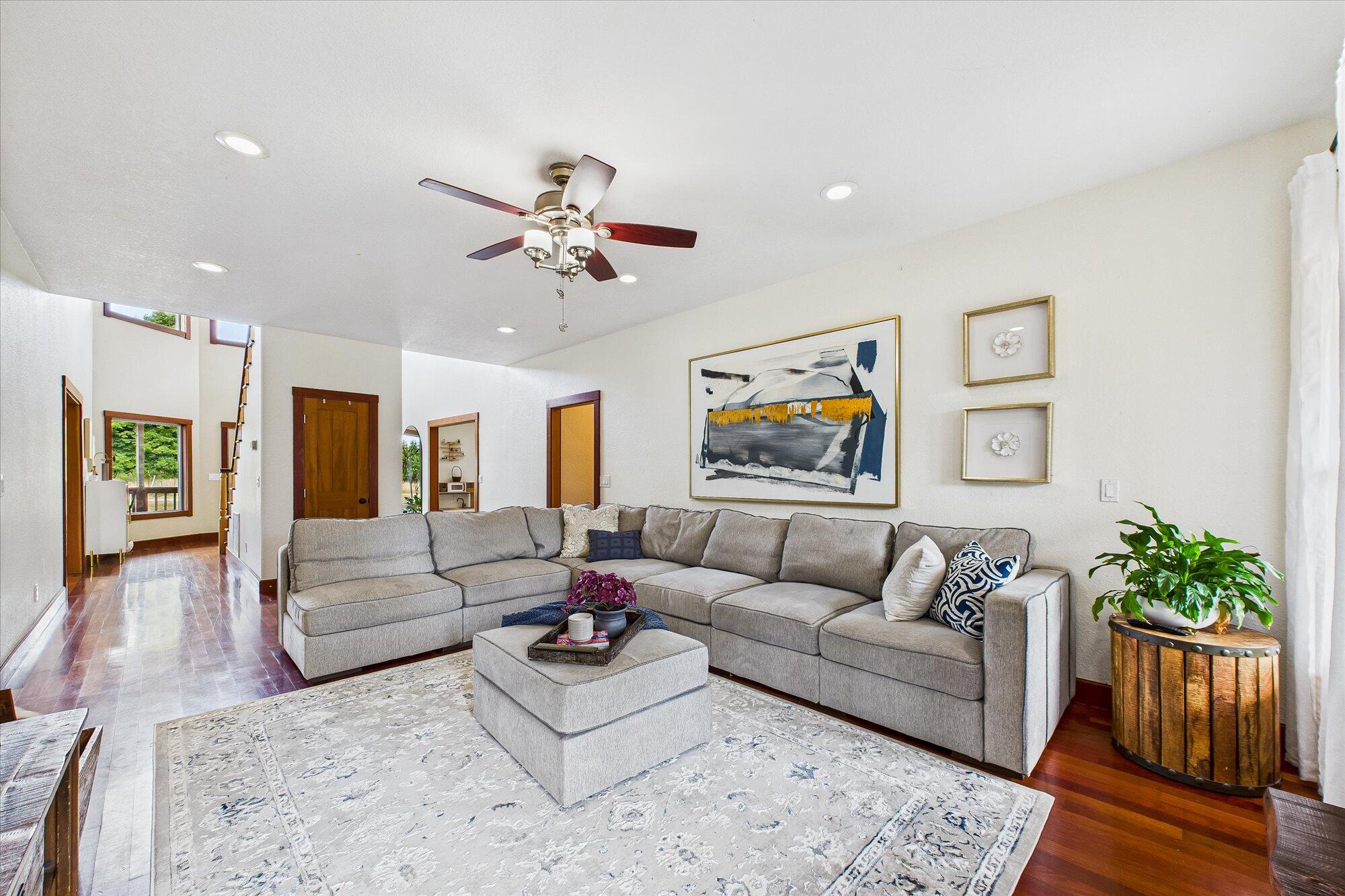 1150 Rio Vista Lane