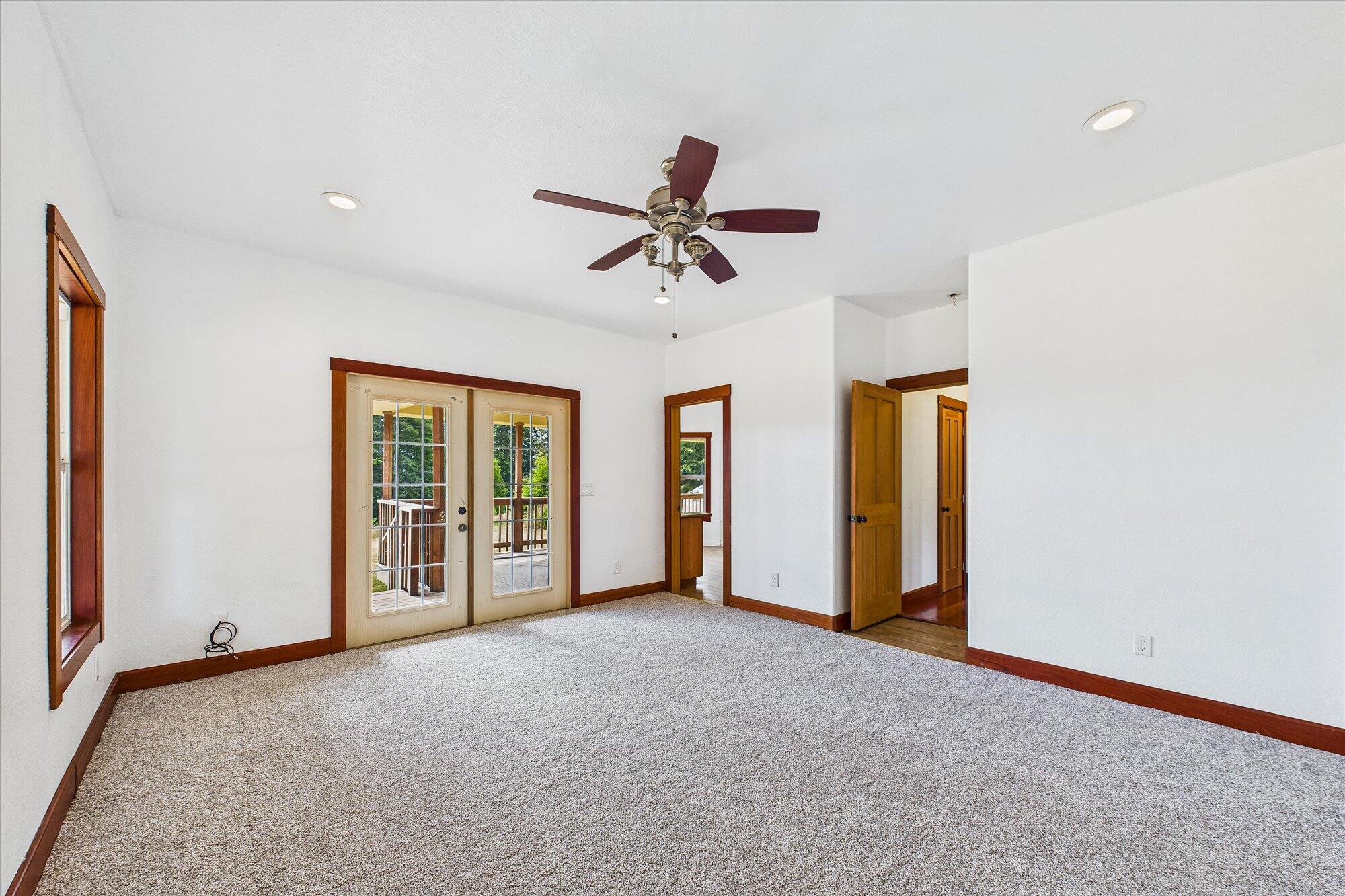 1150 Rio Vista Lane