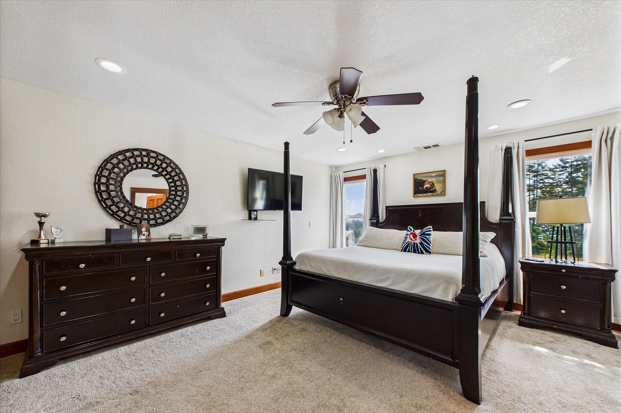 1150 Rio Vista Lane