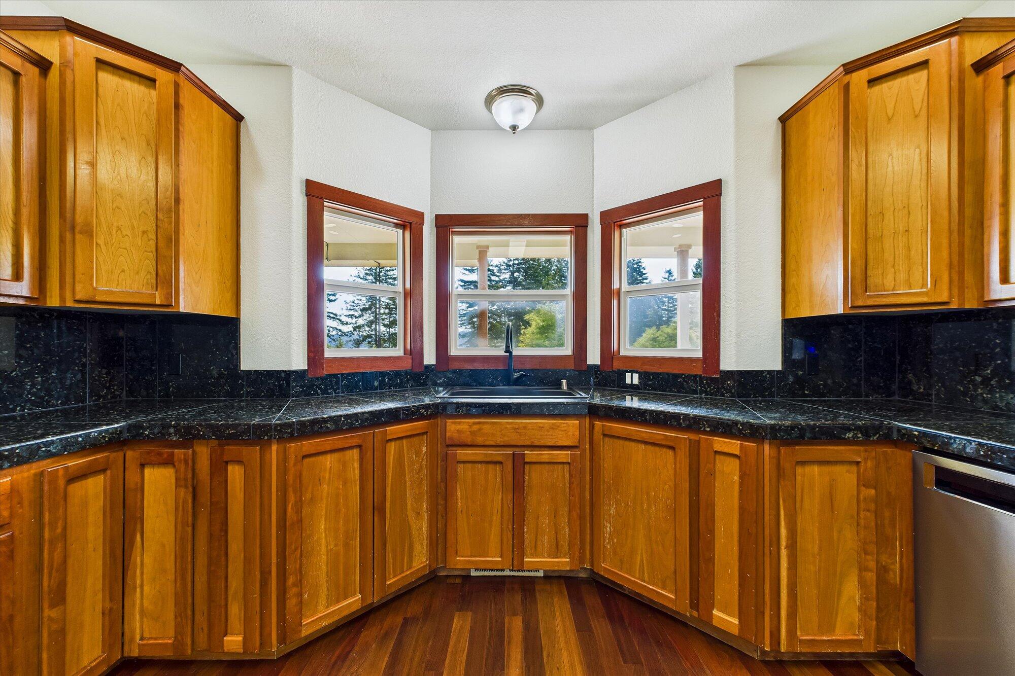 1150 Rio Vista Lane