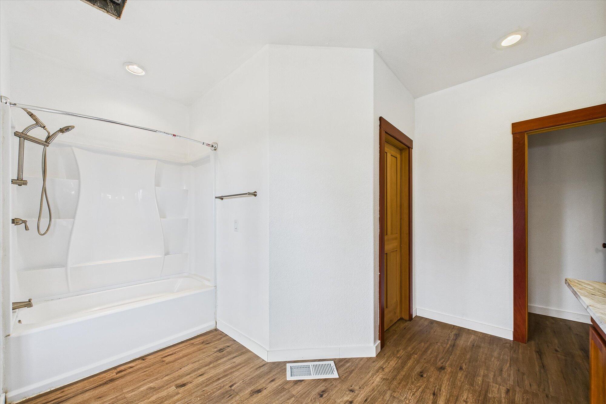1150 Rio Vista Lane