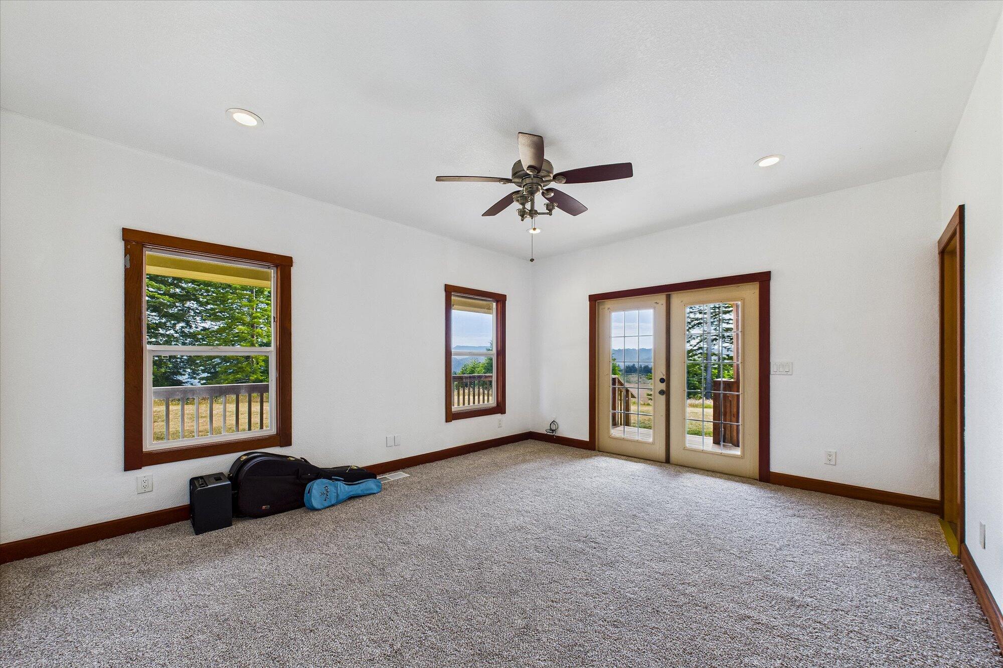1150 Rio Vista Lane