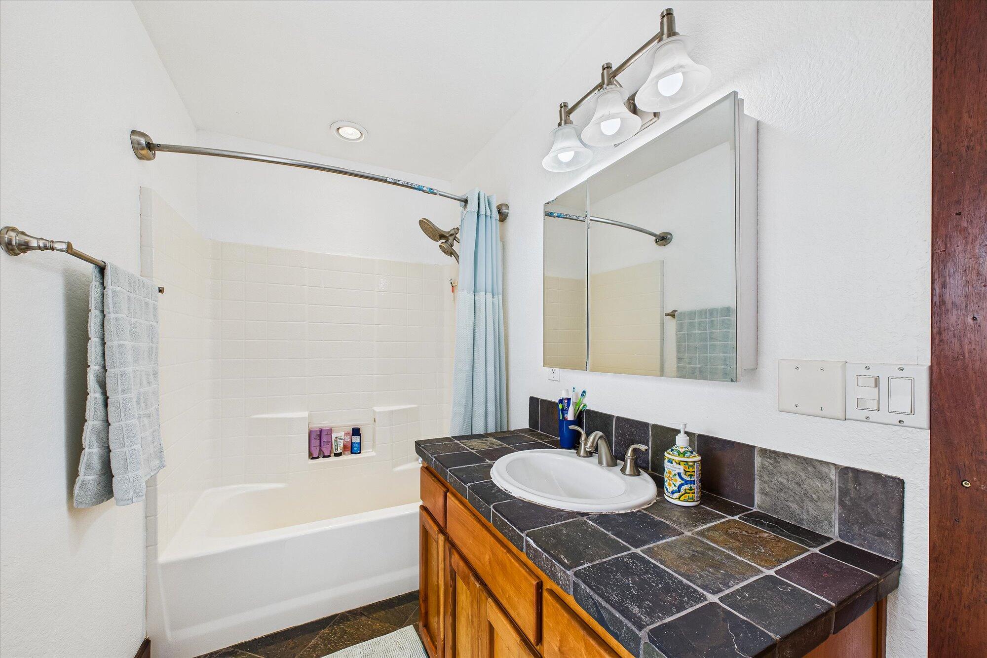 1150 Rio Vista Lane
