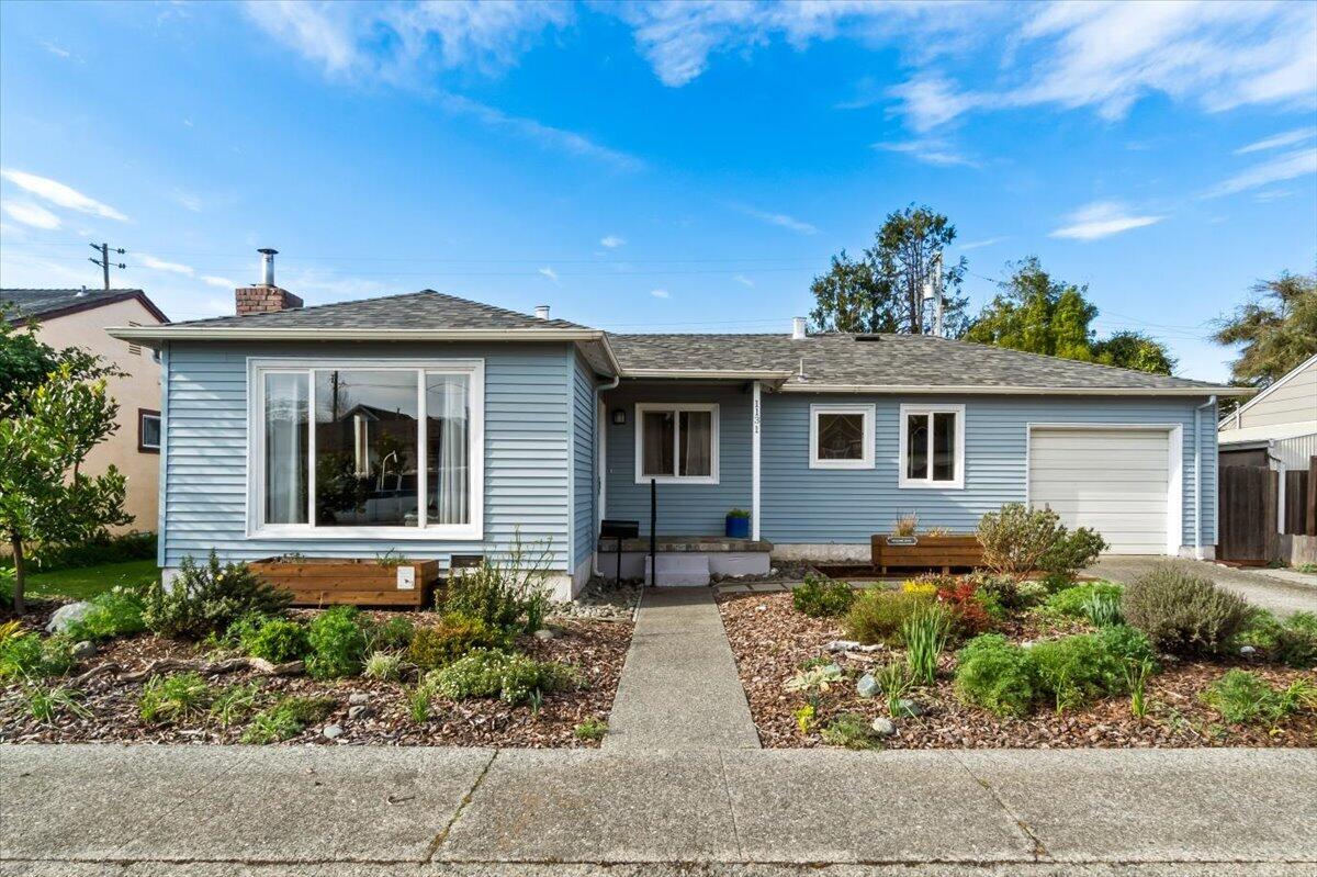 1131 Austin Way