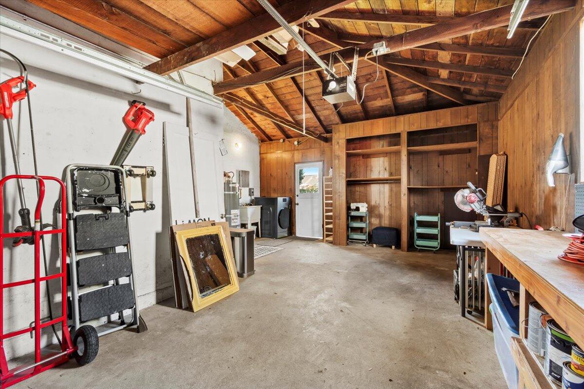 1131 Austin Way