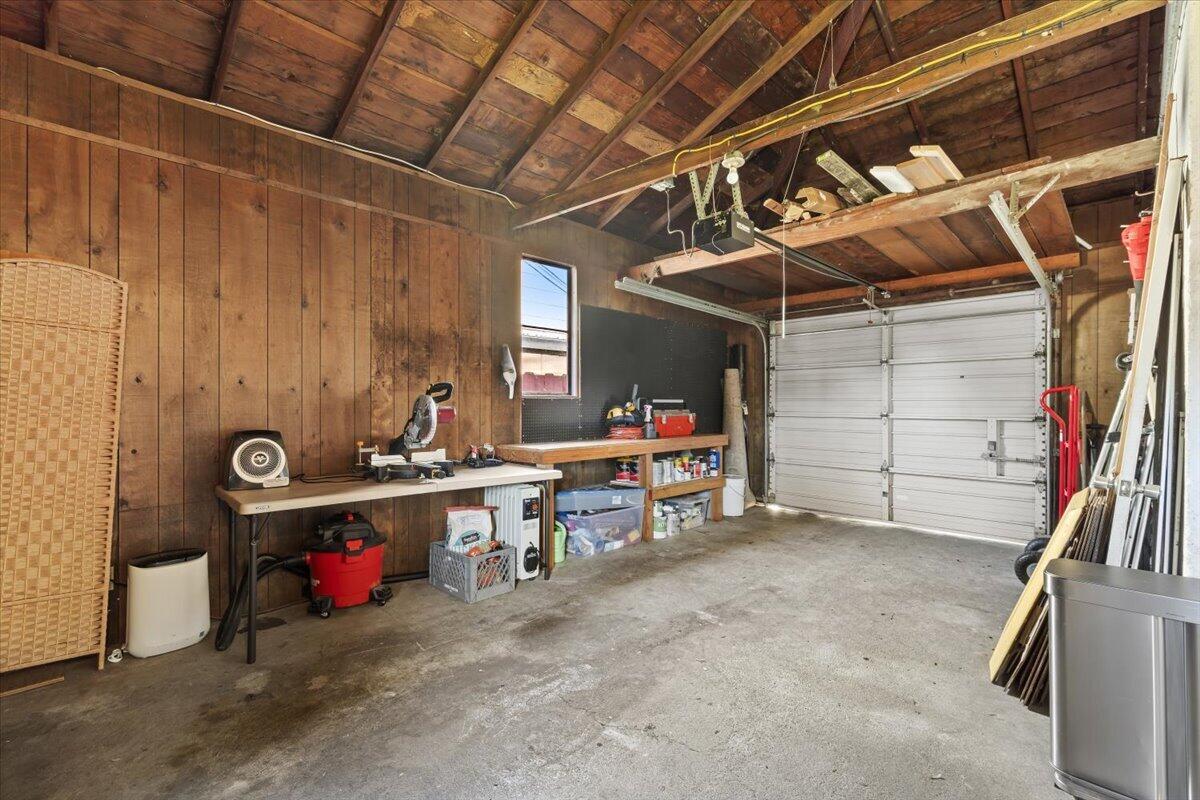 1131 Austin Way