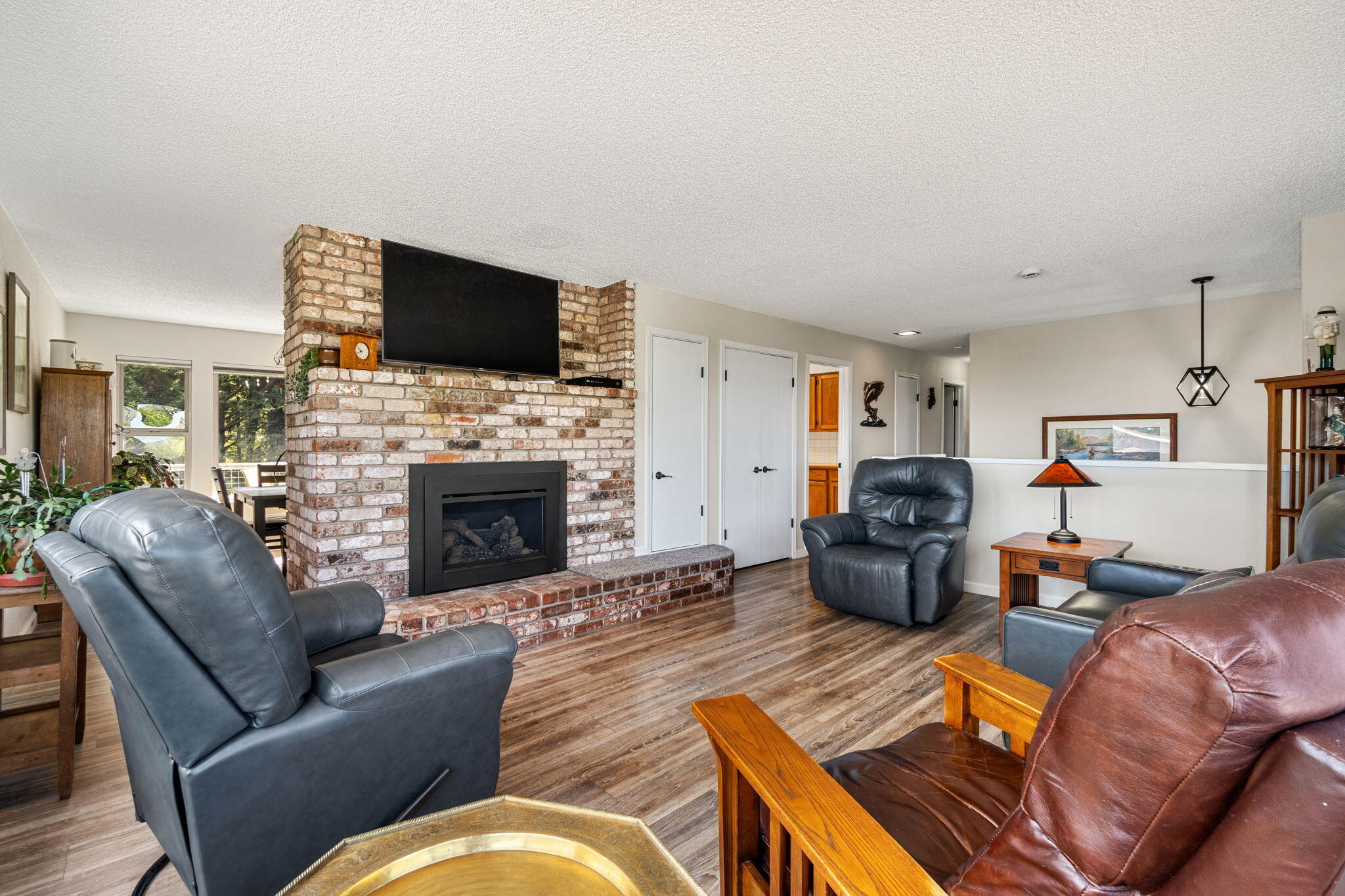 6829 Bret Harte Lane