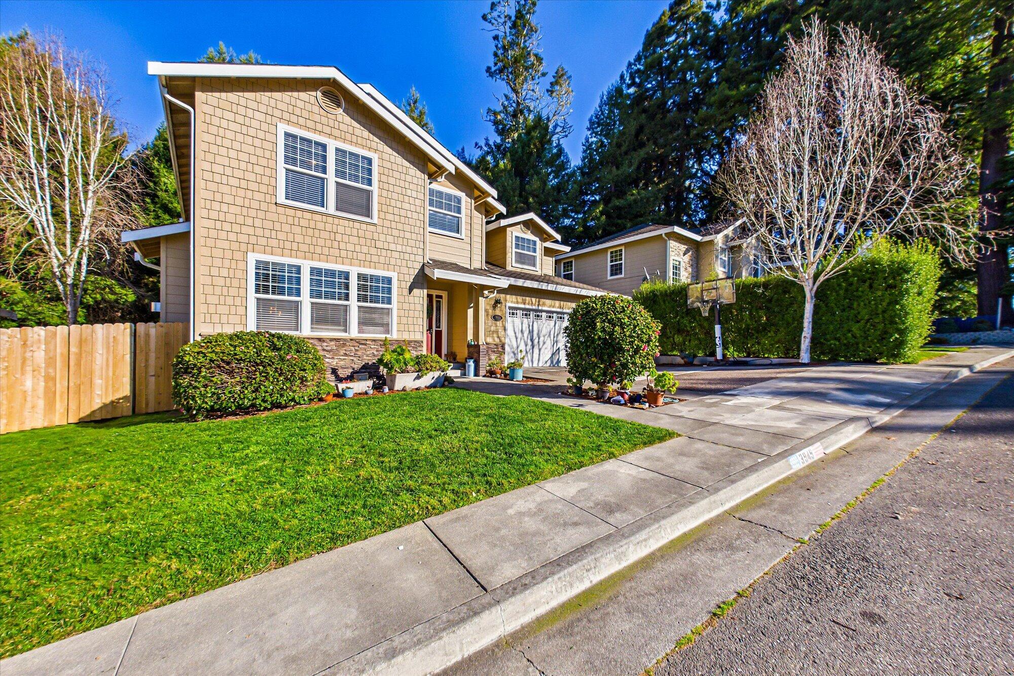 3945 Davis Court