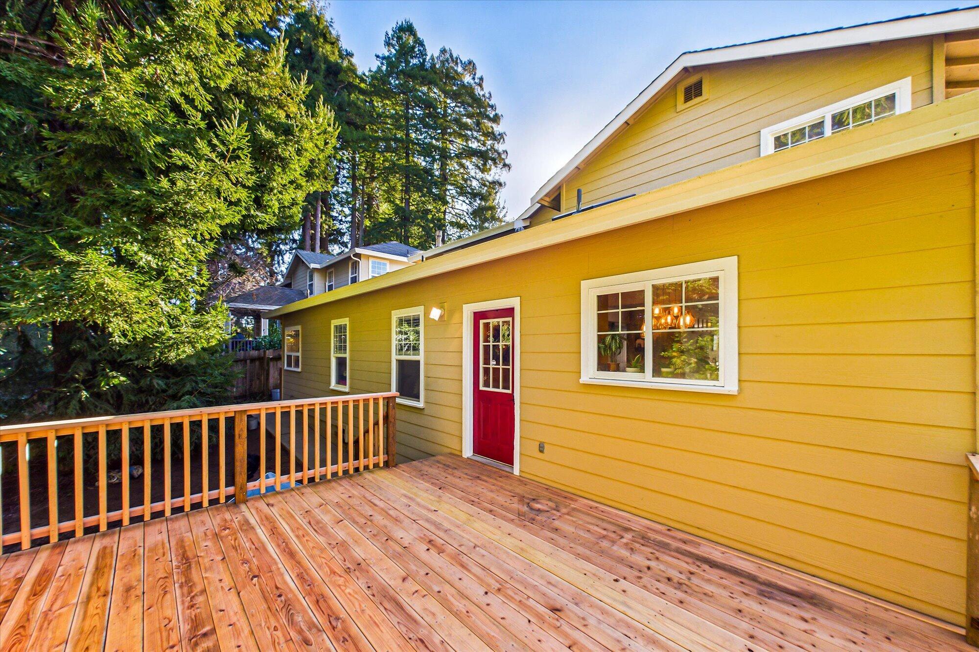 3945 Davis Court