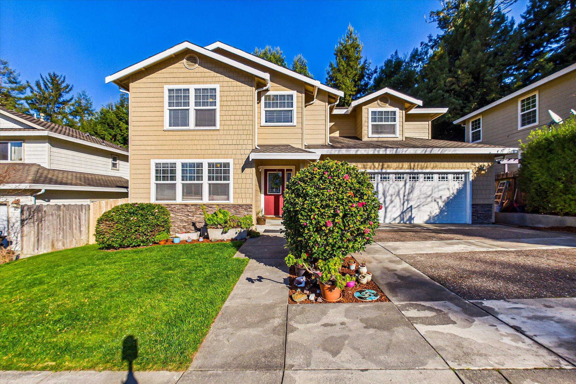 3945 Davis Court