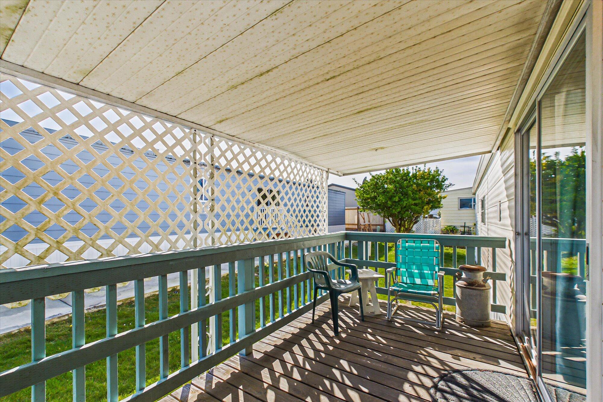 1579 Kings Row 64