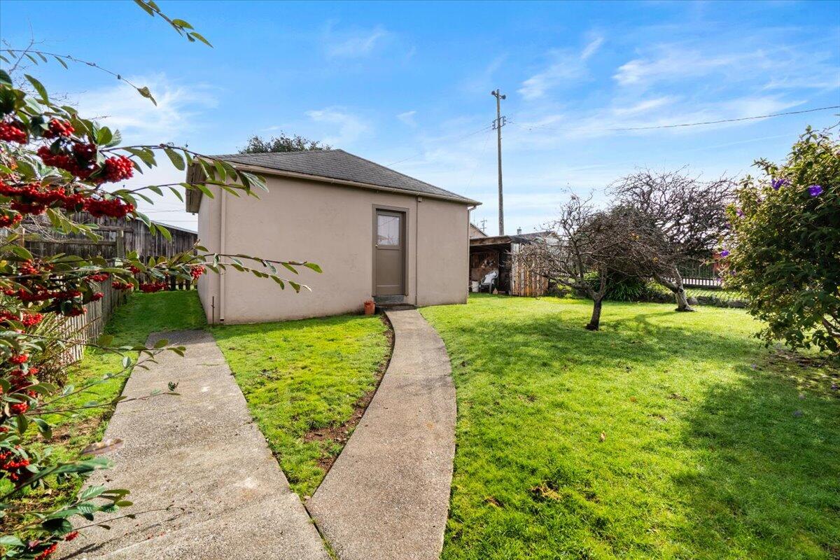 2533 Garland Street