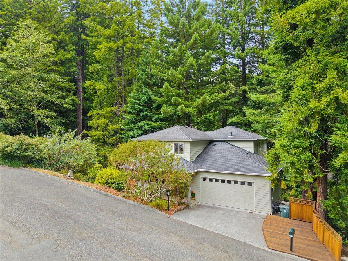 2227 Wood Street