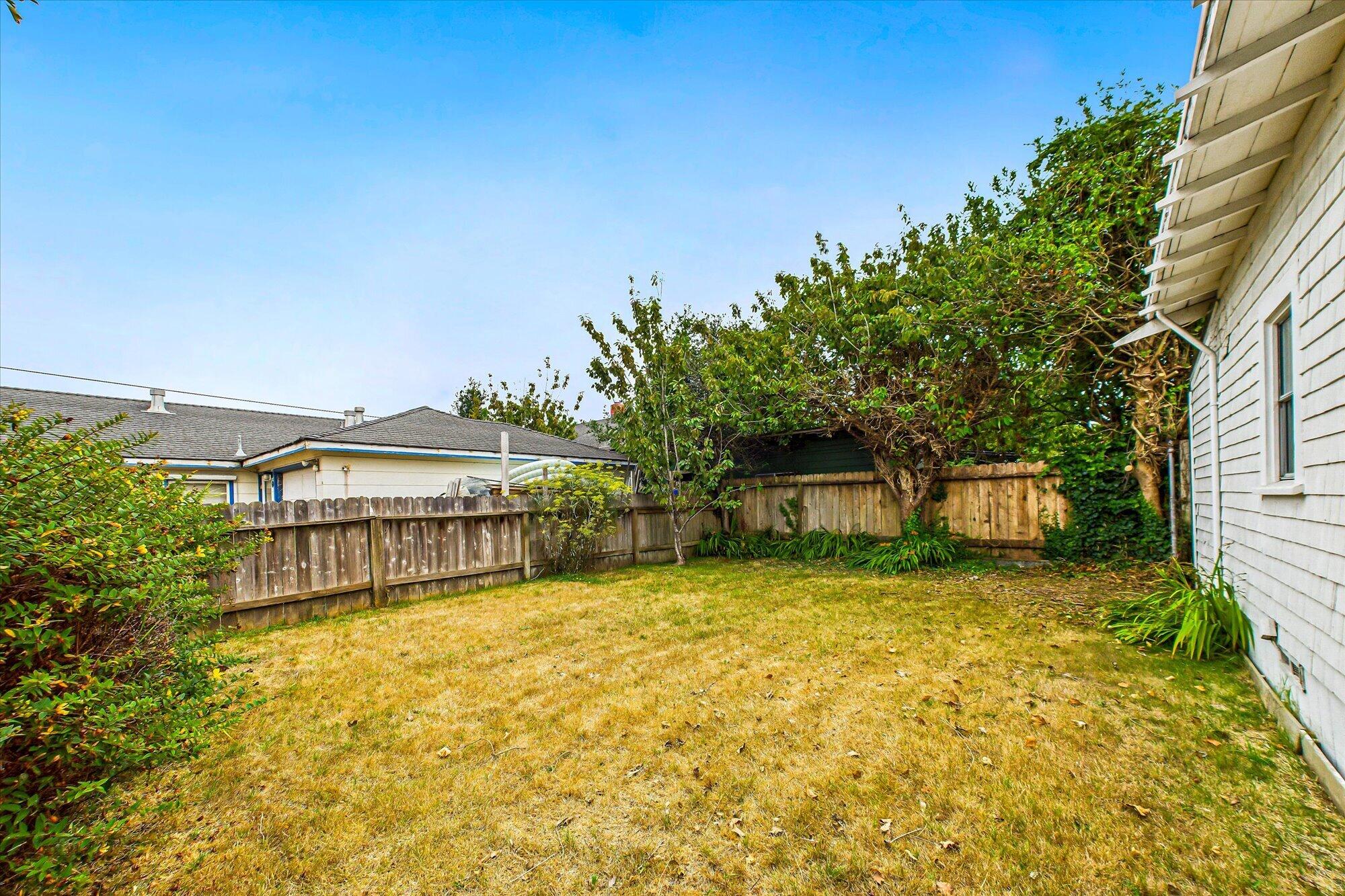 724 Henderson Street