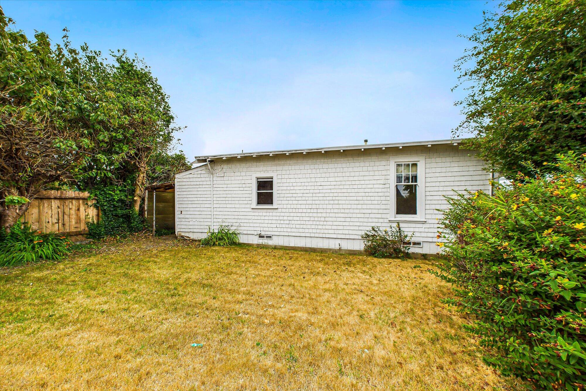 724 Henderson Street