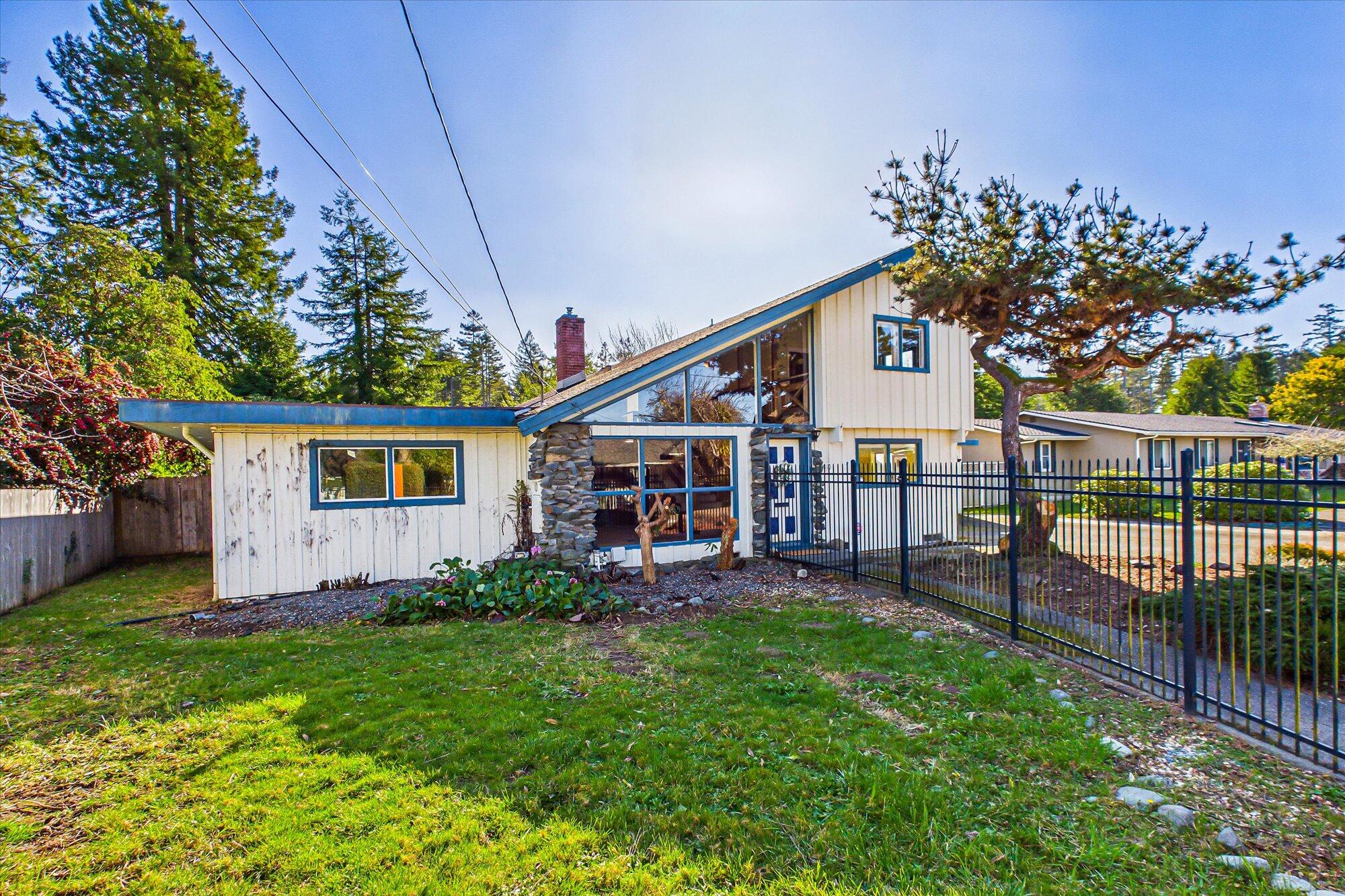3010 Cedar Lane