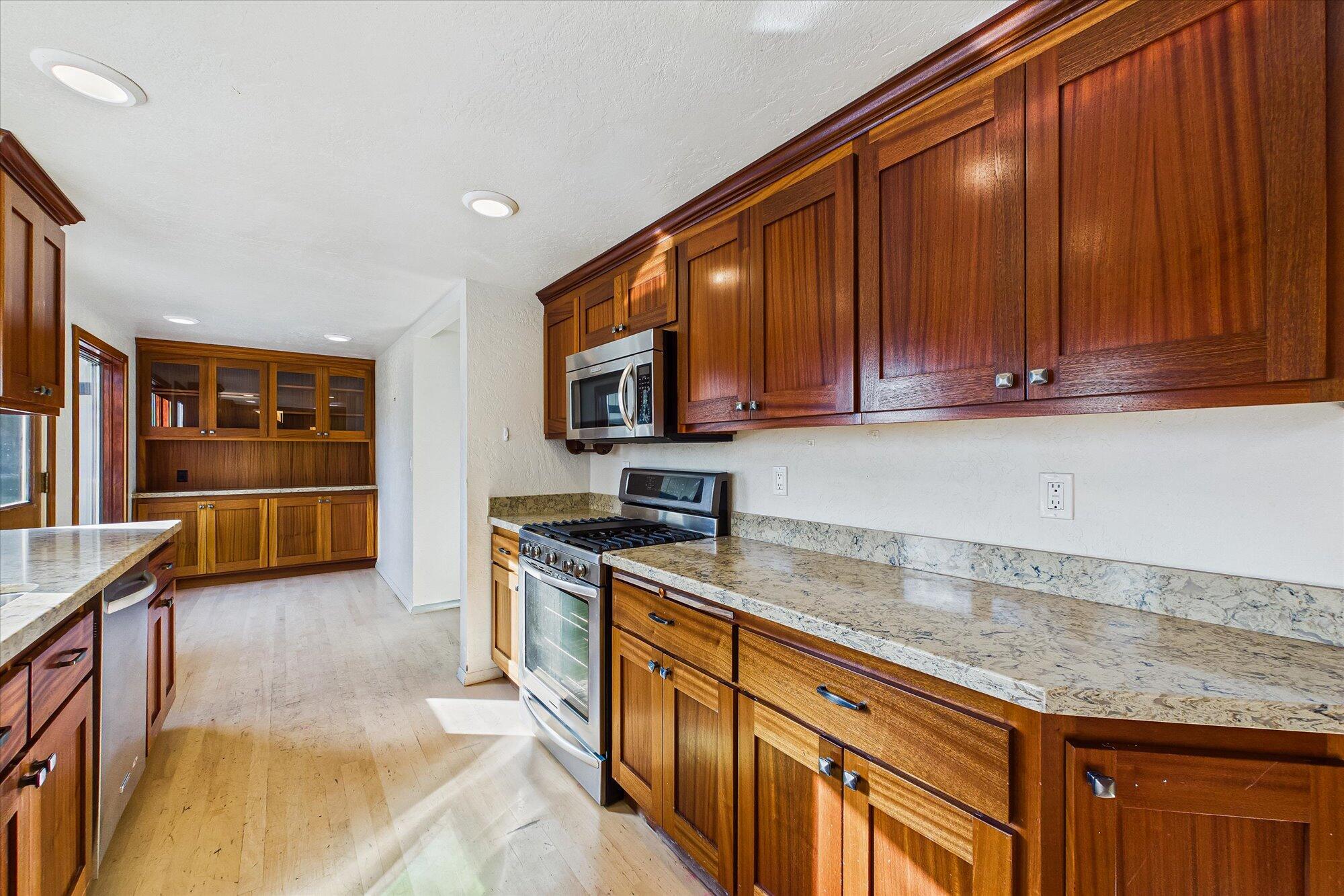 3010 Cedar Lane