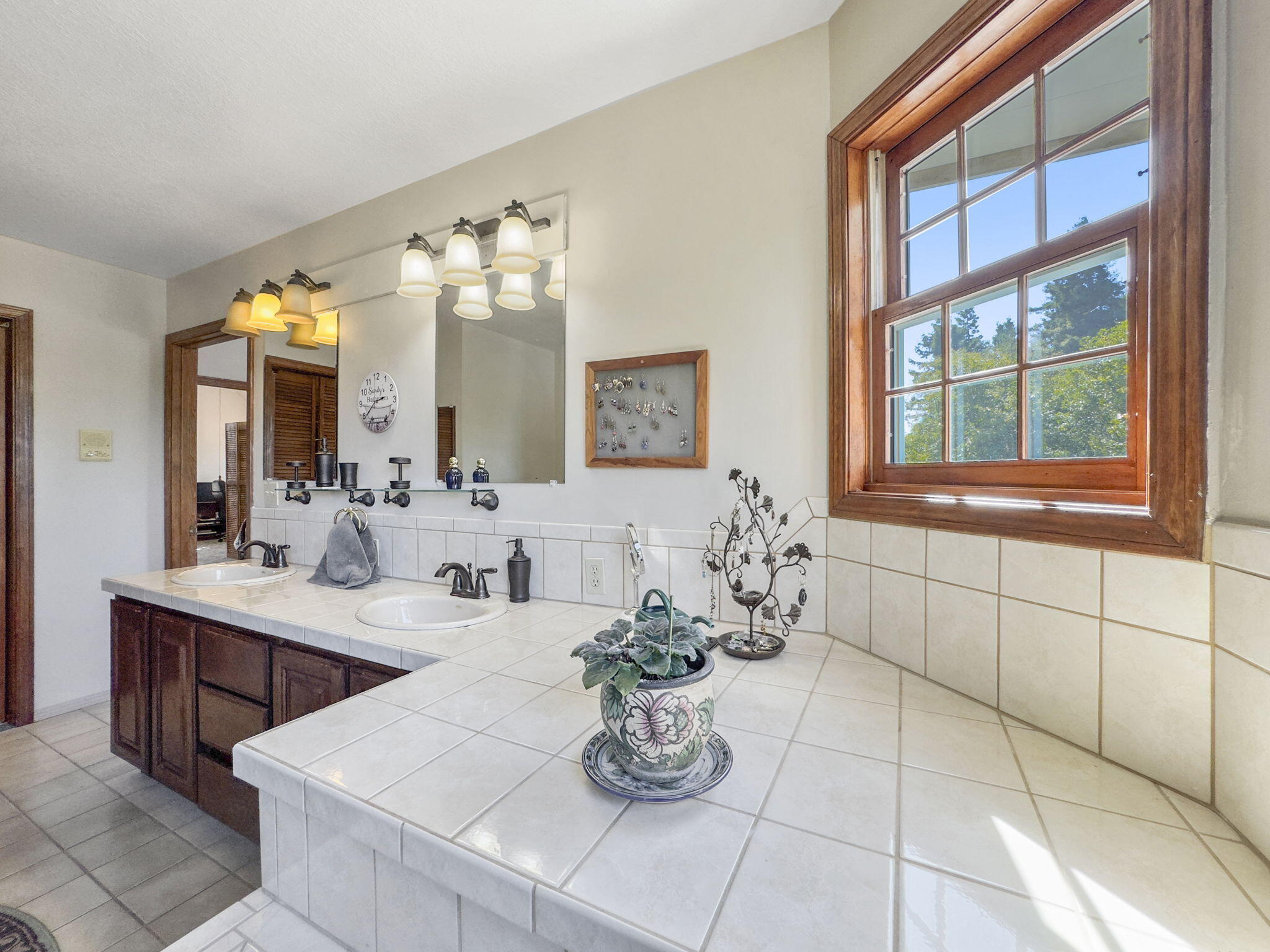 5686 Christine Drive