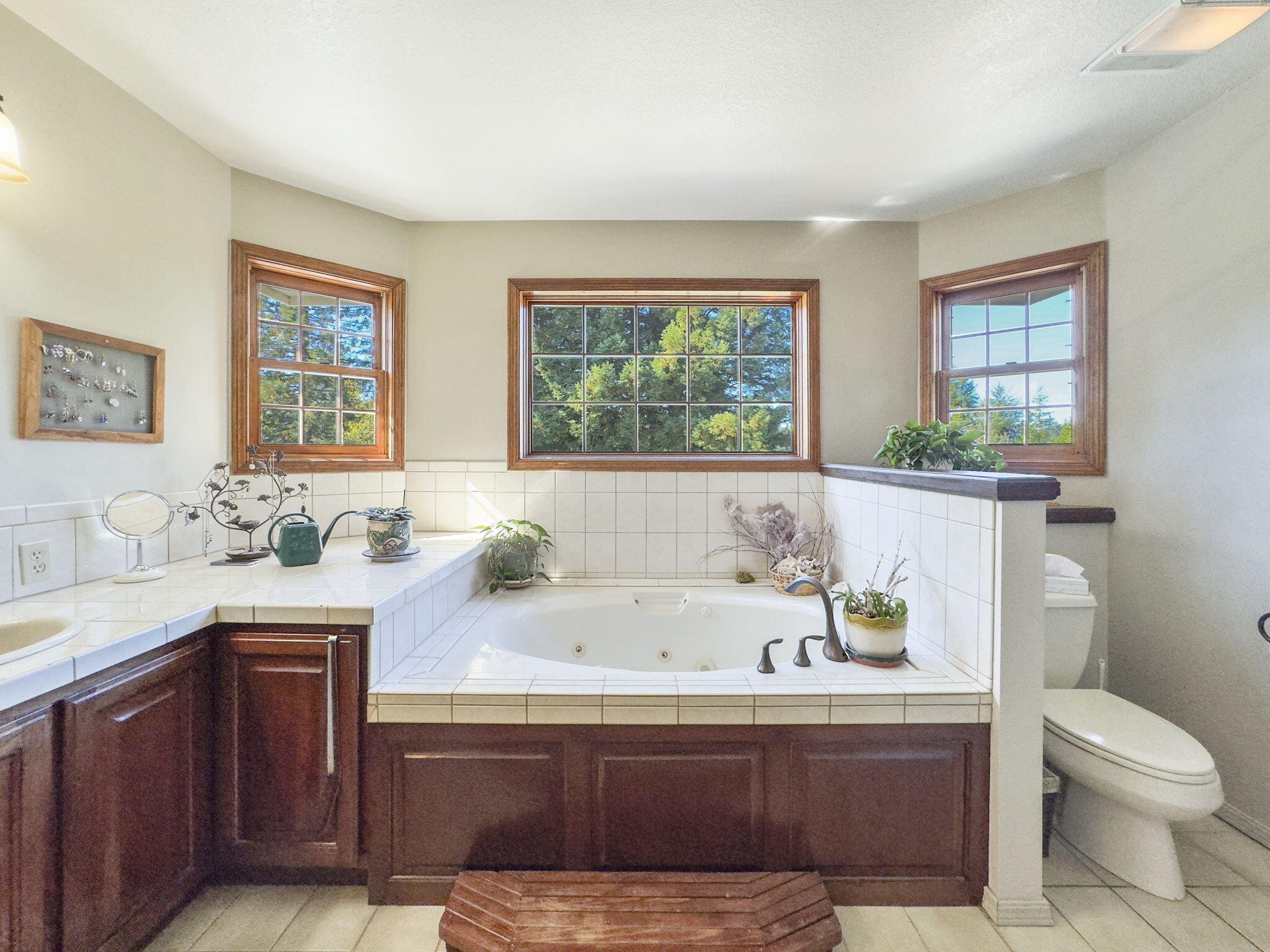 5686 Christine Drive