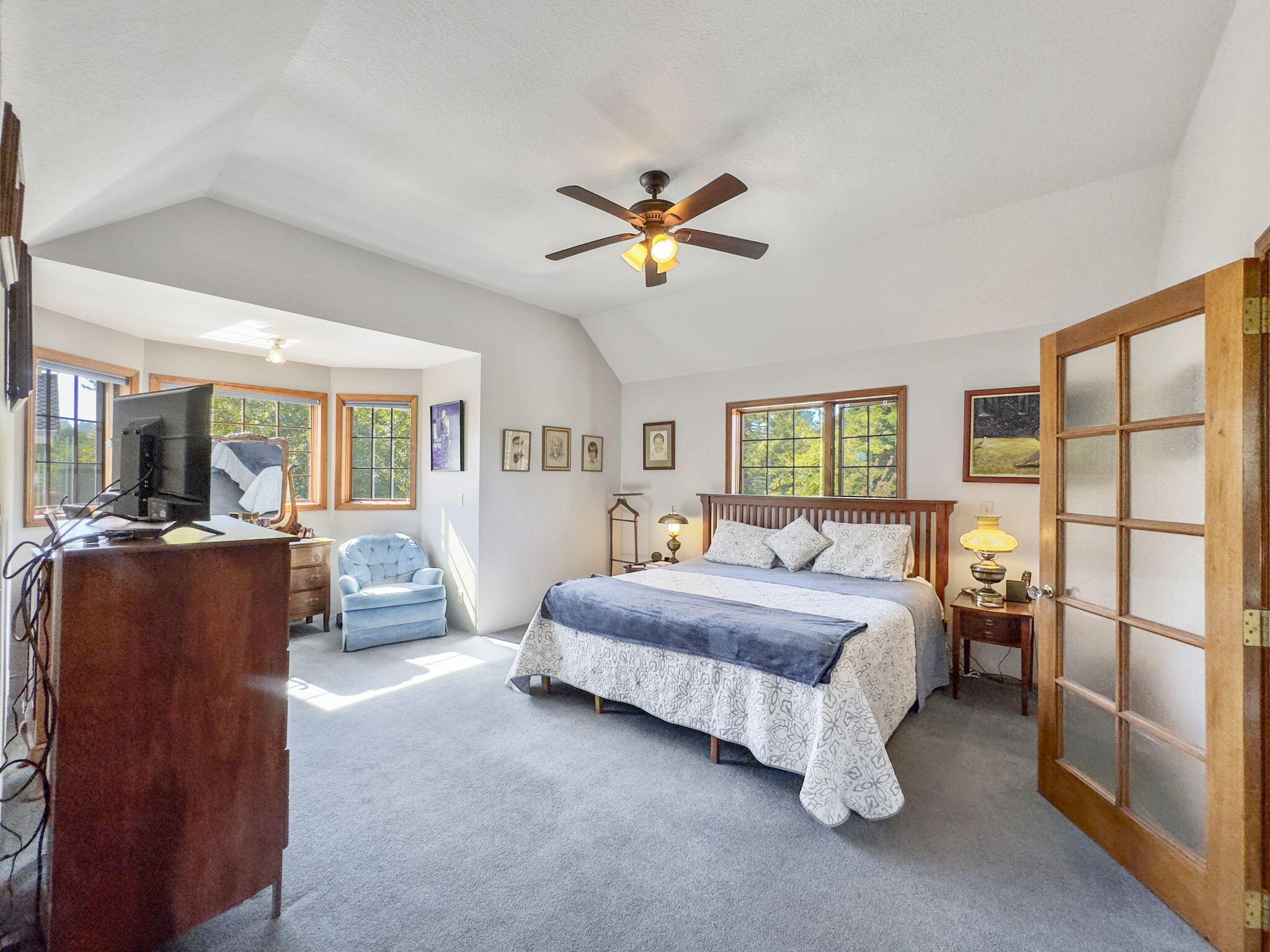 5686 Christine Drive