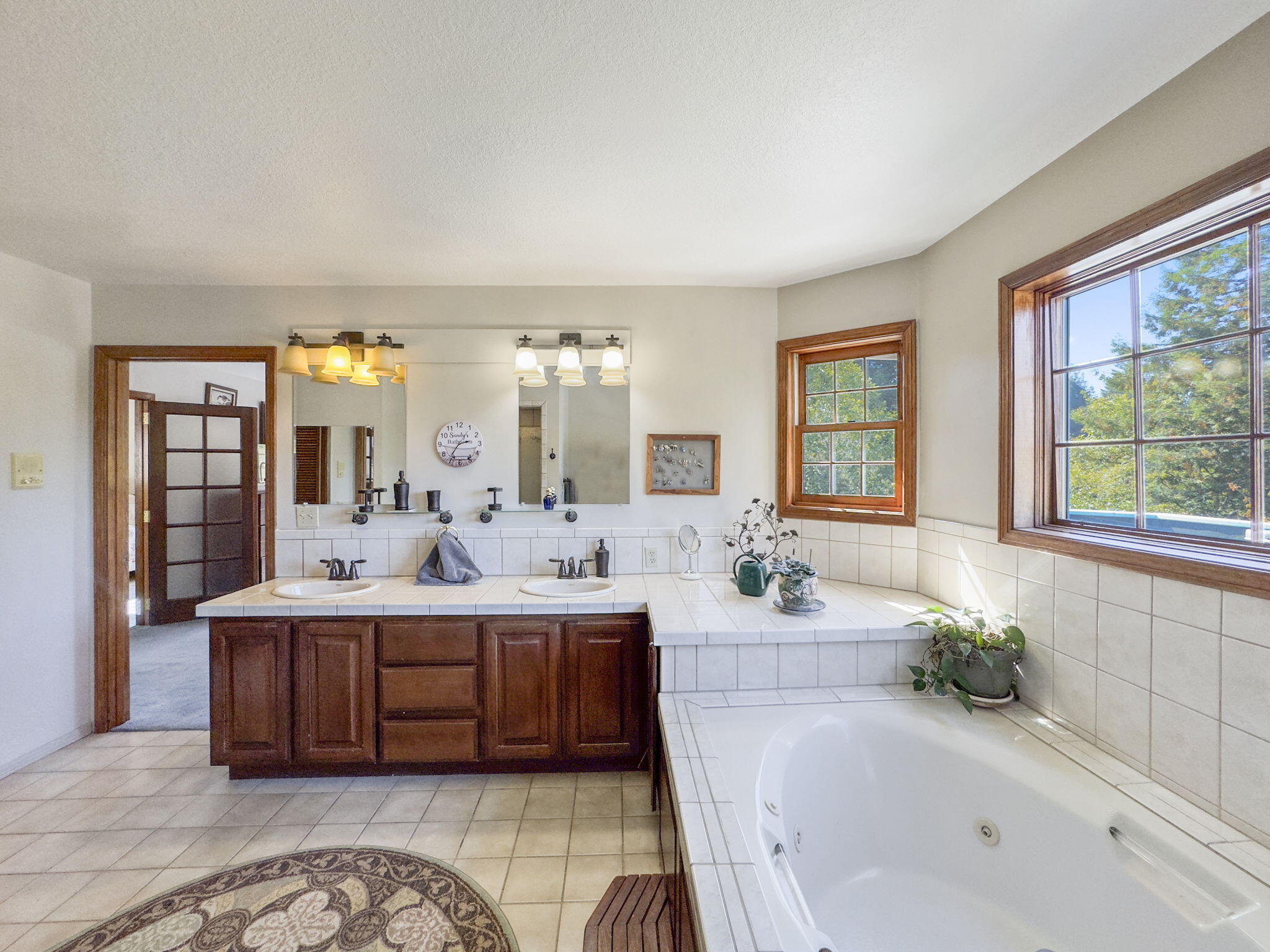 5686 Christine Drive