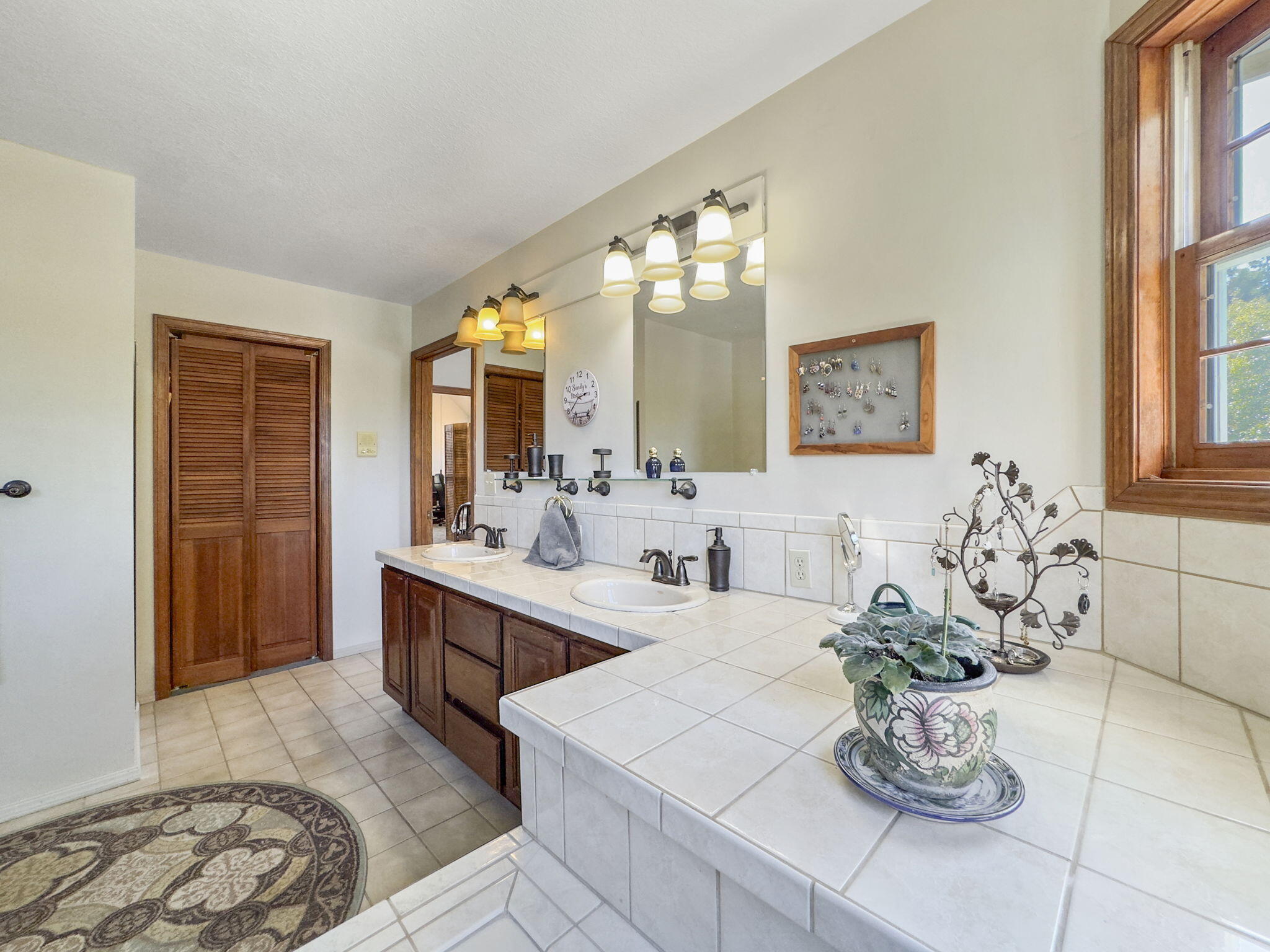 5686 Christine Drive