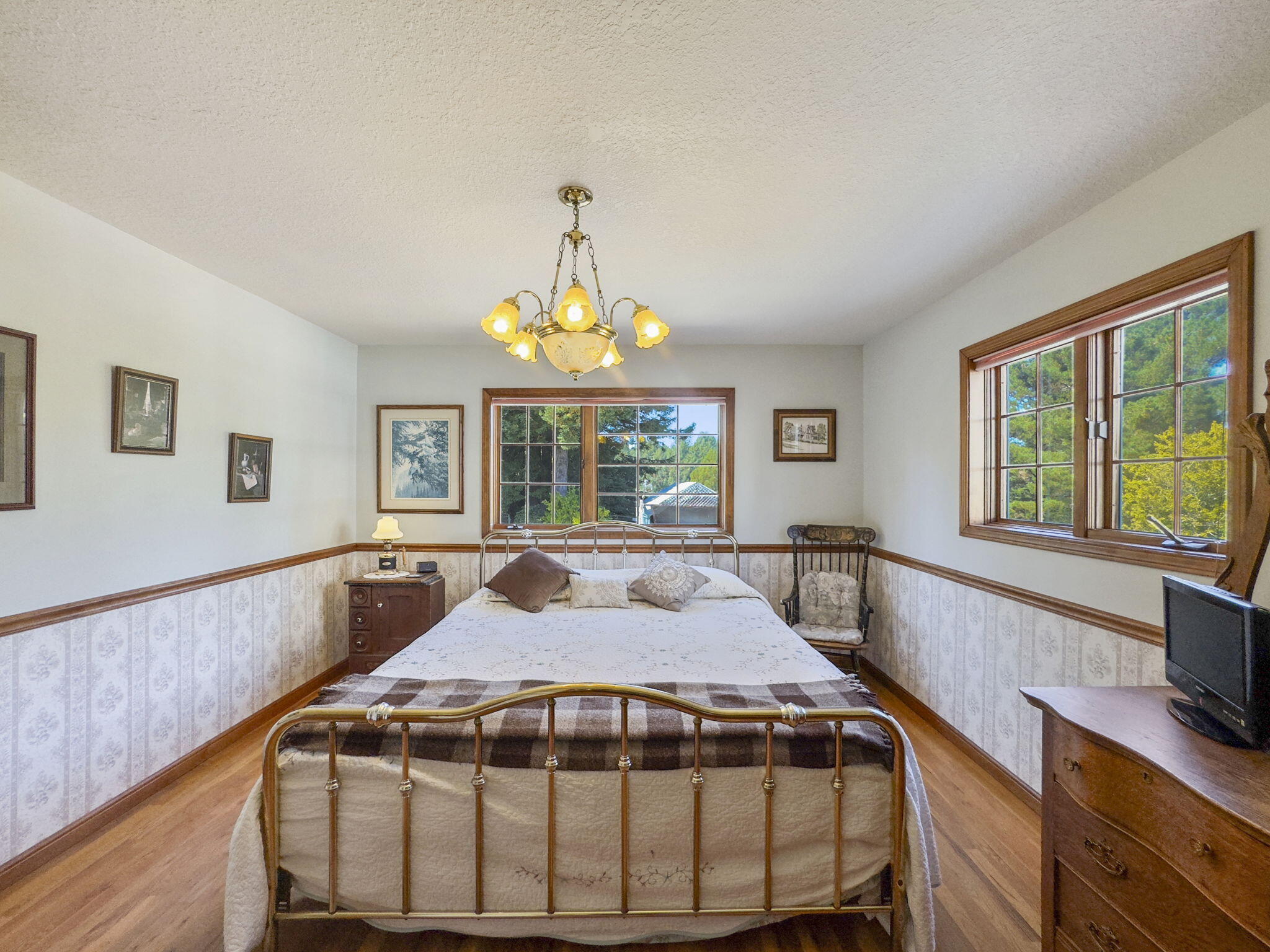 5686 Christine Drive