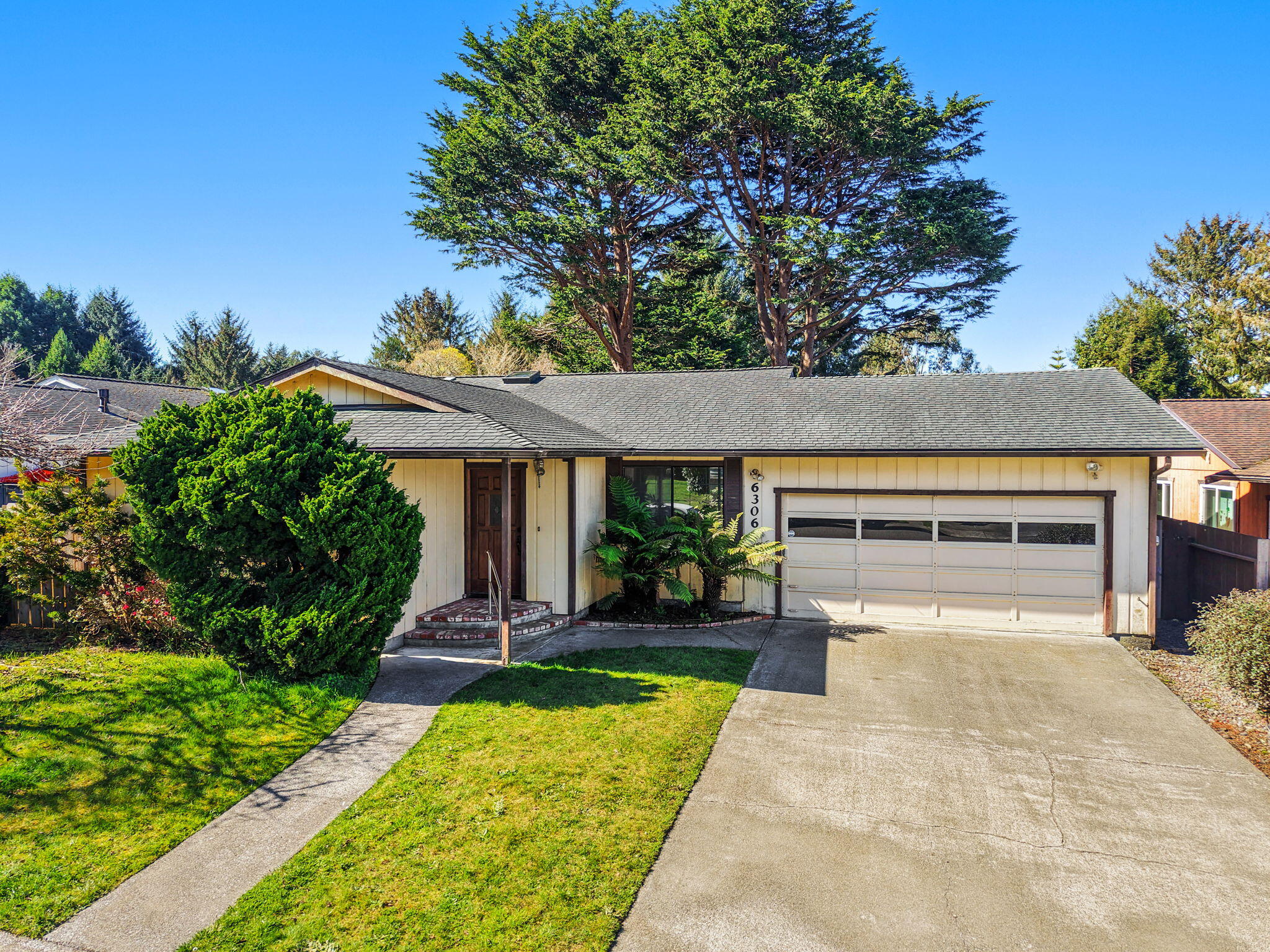 6306 Pryor Street