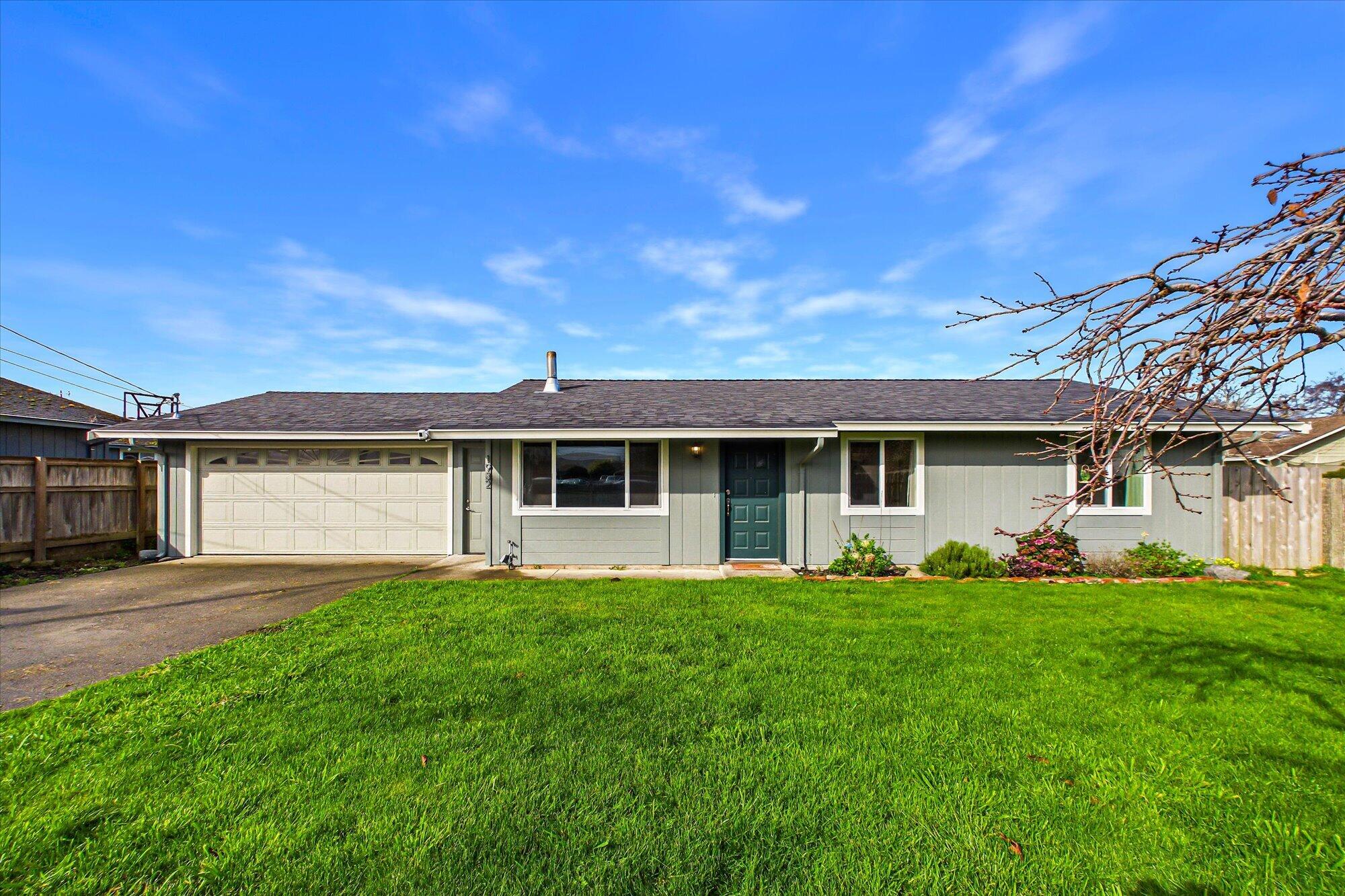 1932 Mckinleyville Avenue, McKinleyville
