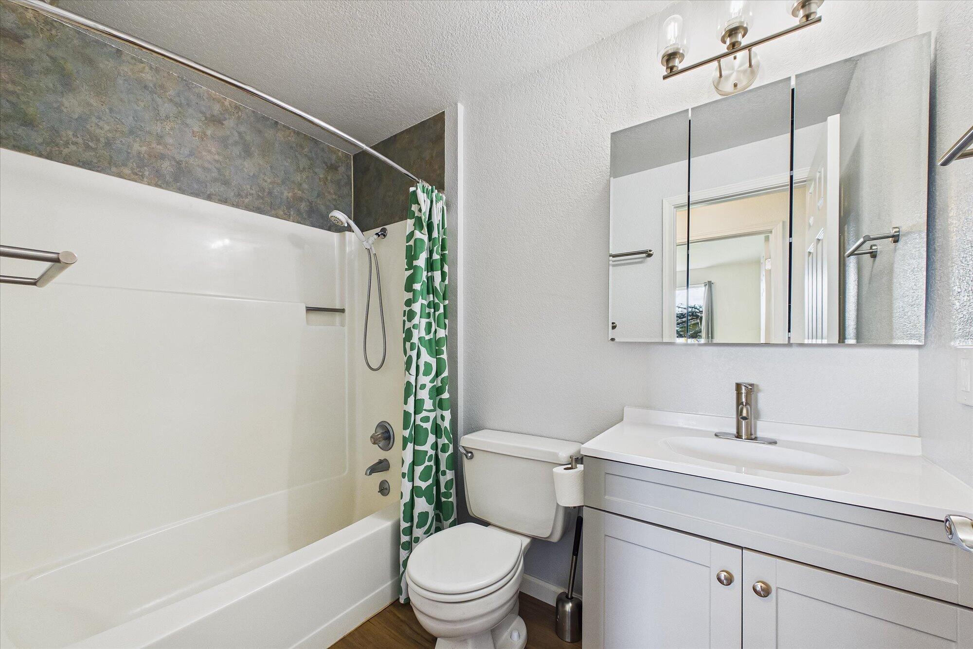 1932 Mckinleyville Avenue, McKinleyville
