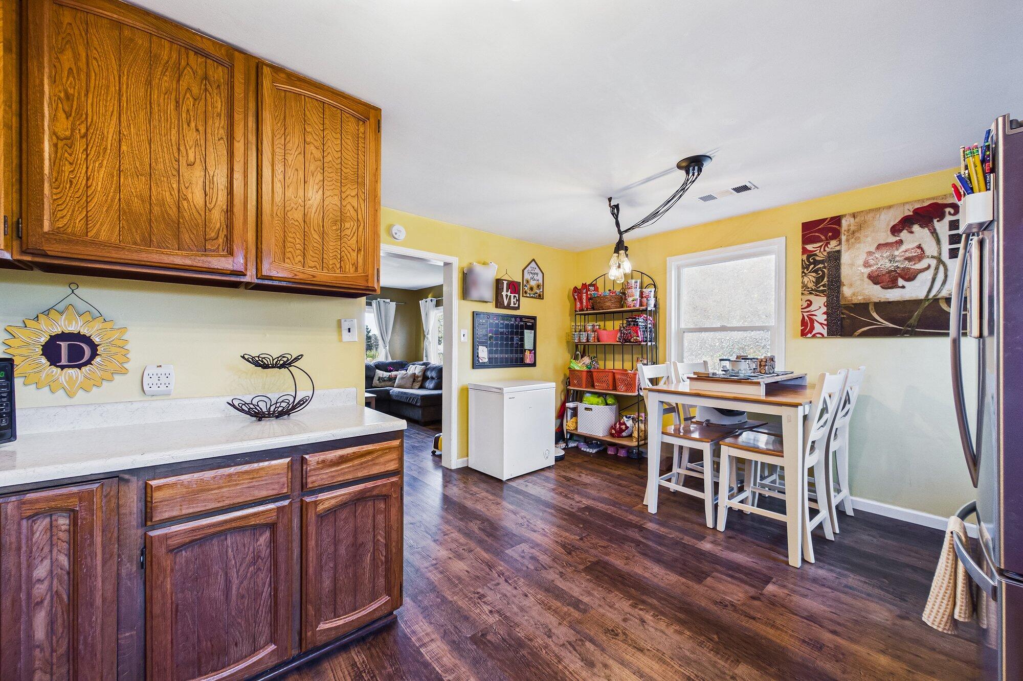 1185 Ridgewood Drive