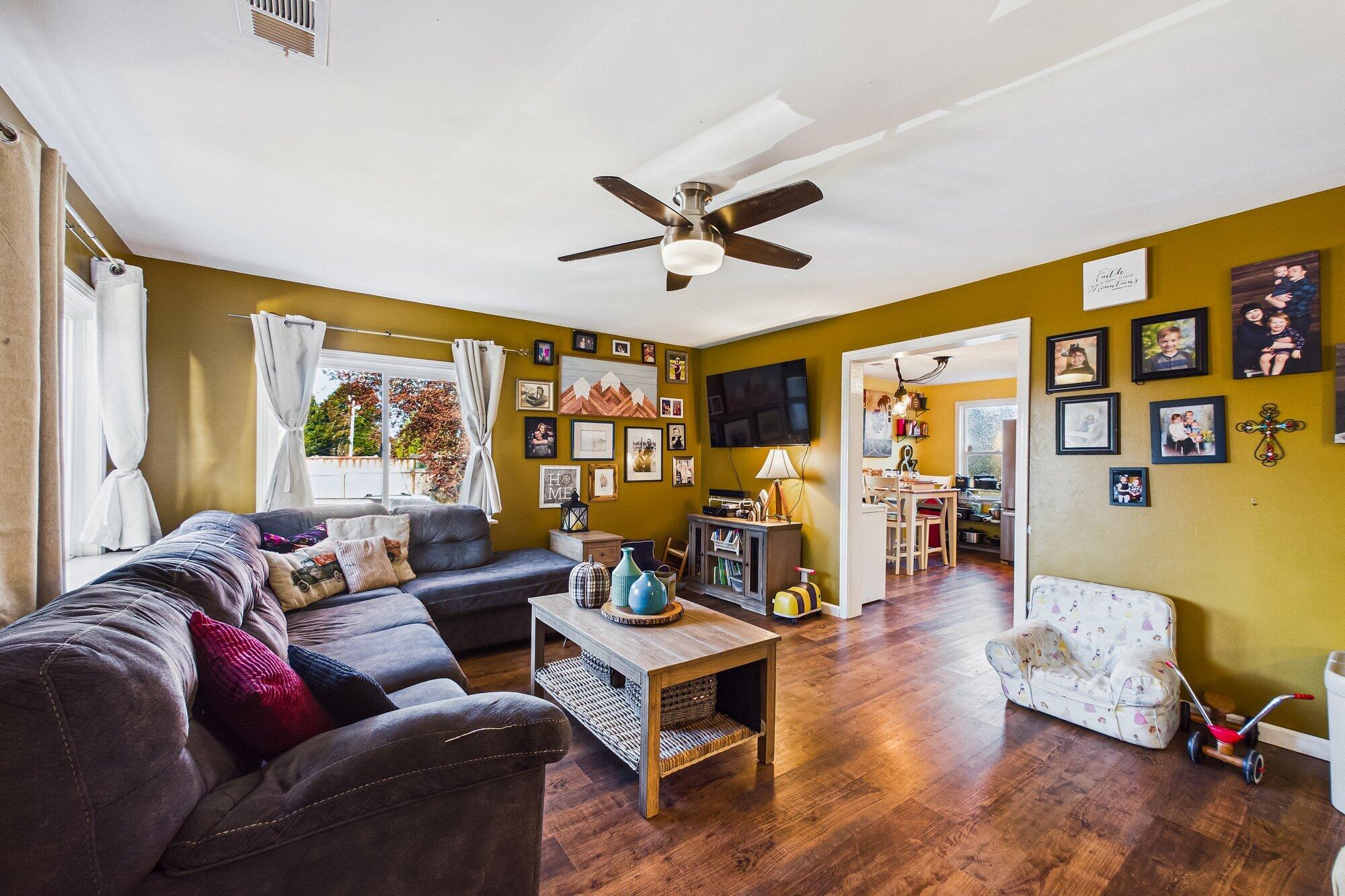 1185 Ridgewood Drive