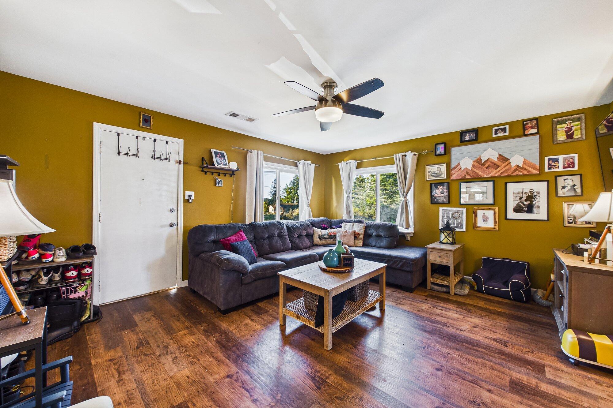 1185 Ridgewood Drive