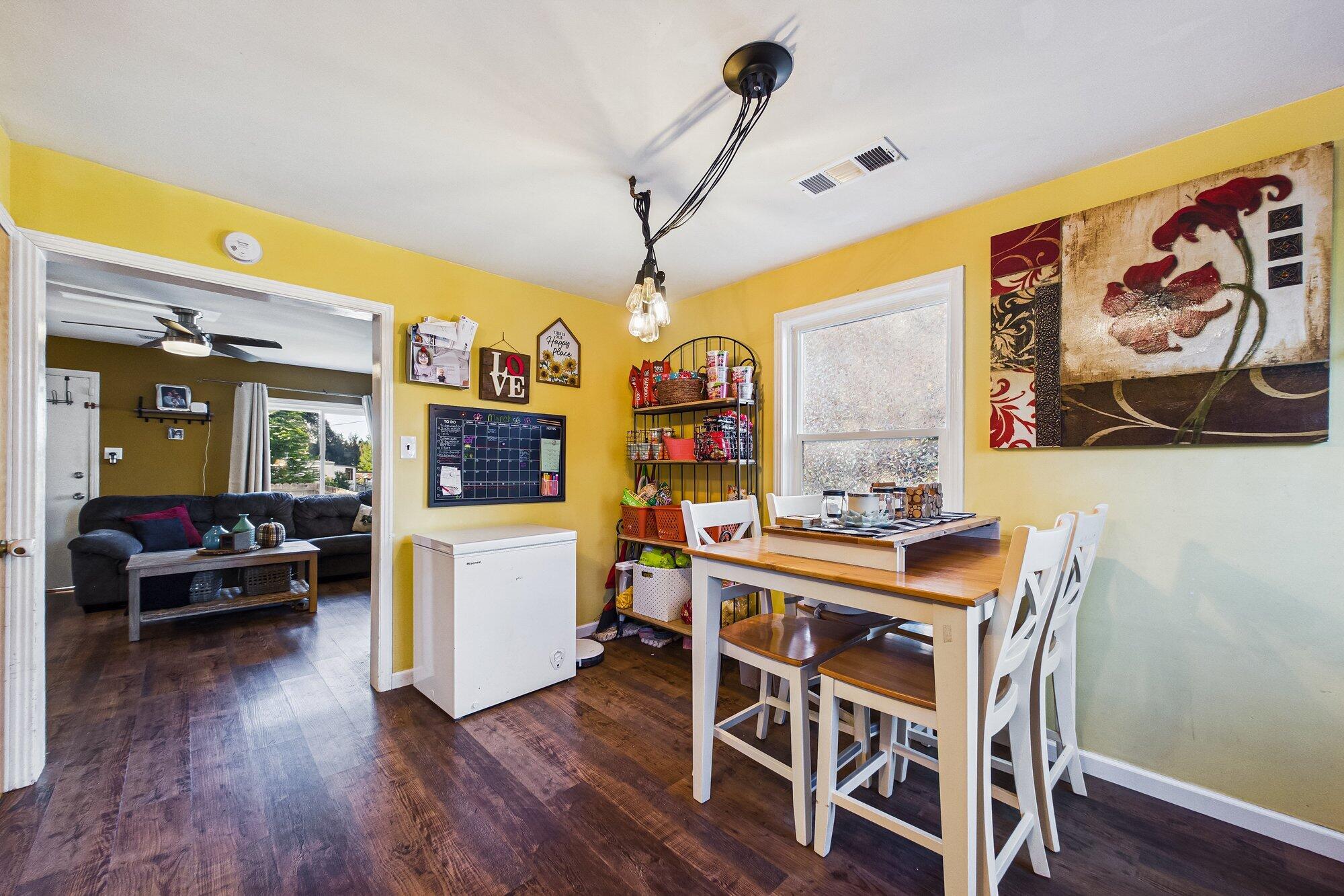 1185 Ridgewood Drive