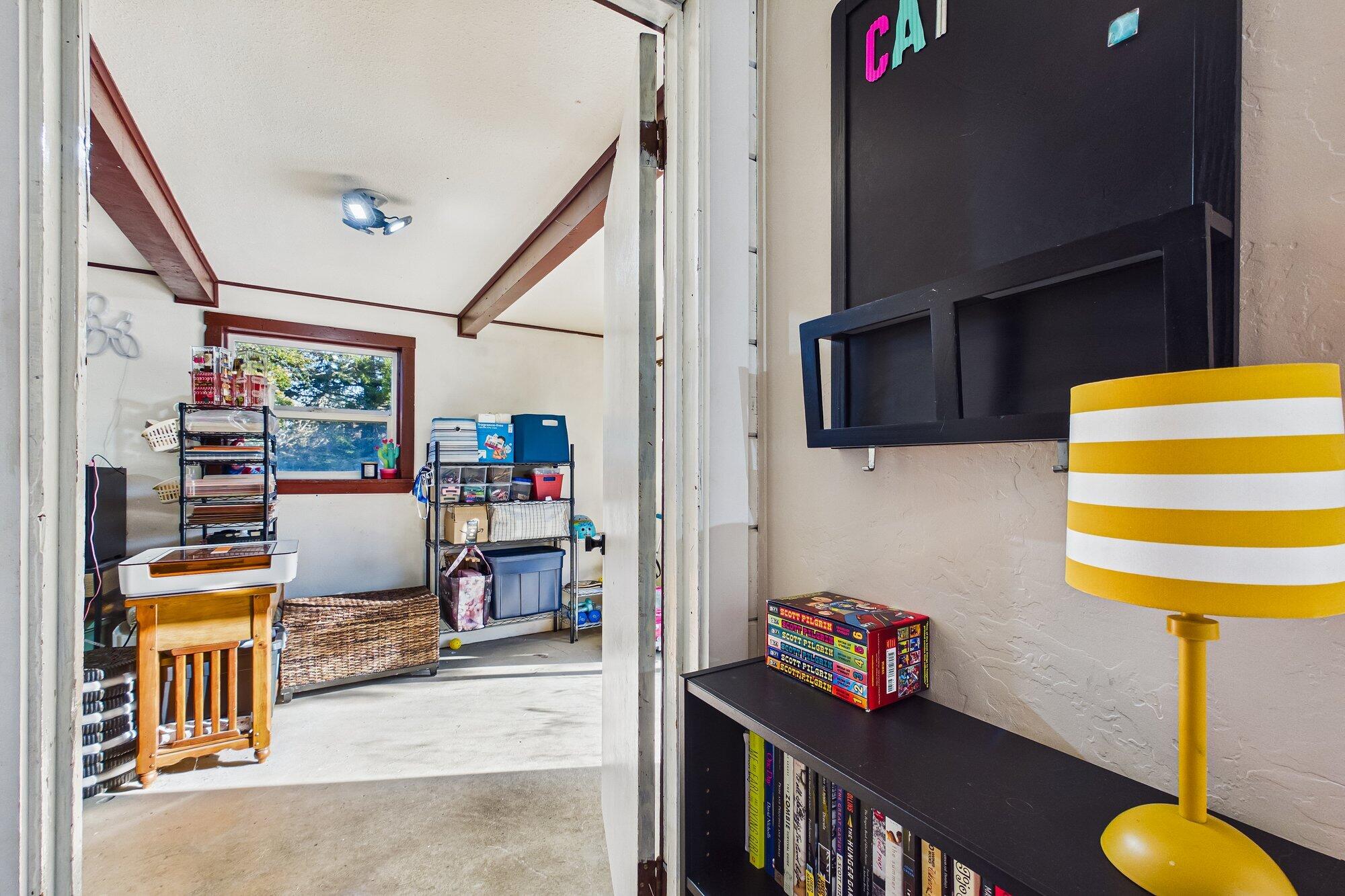 1185 Ridgewood Drive