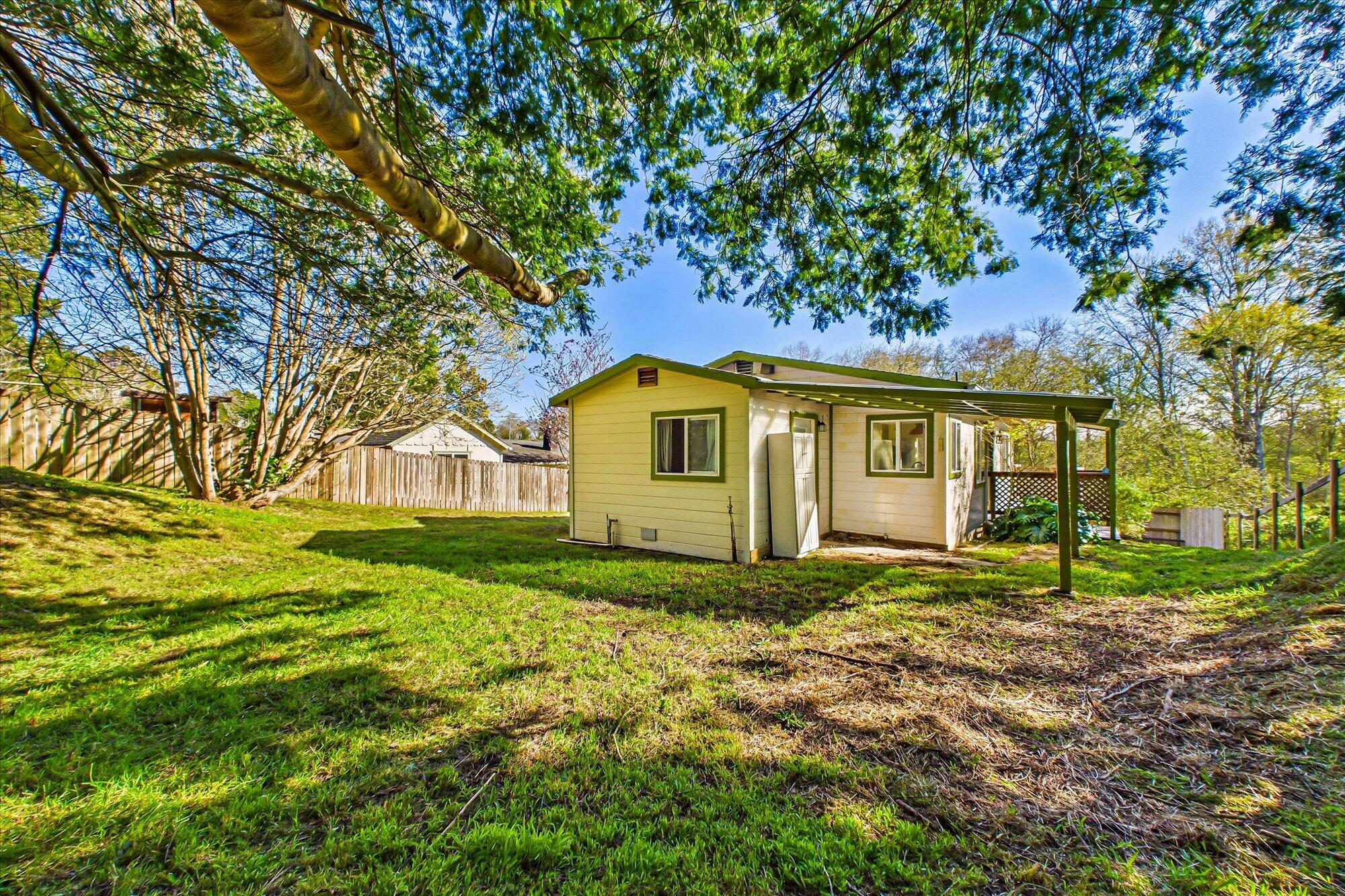 887 Fernbridge Drive