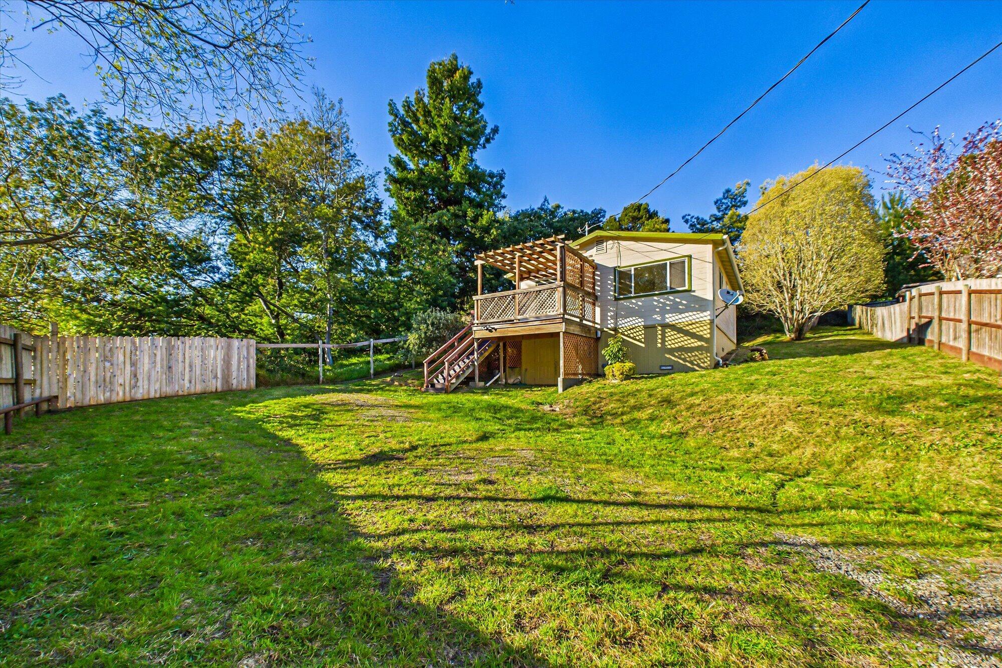 887 Fernbridge Drive