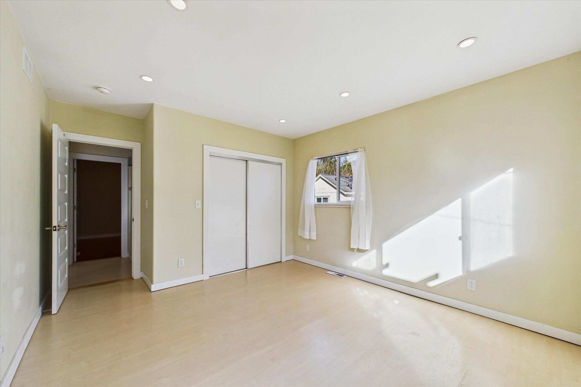 887 Fernbridge Drive