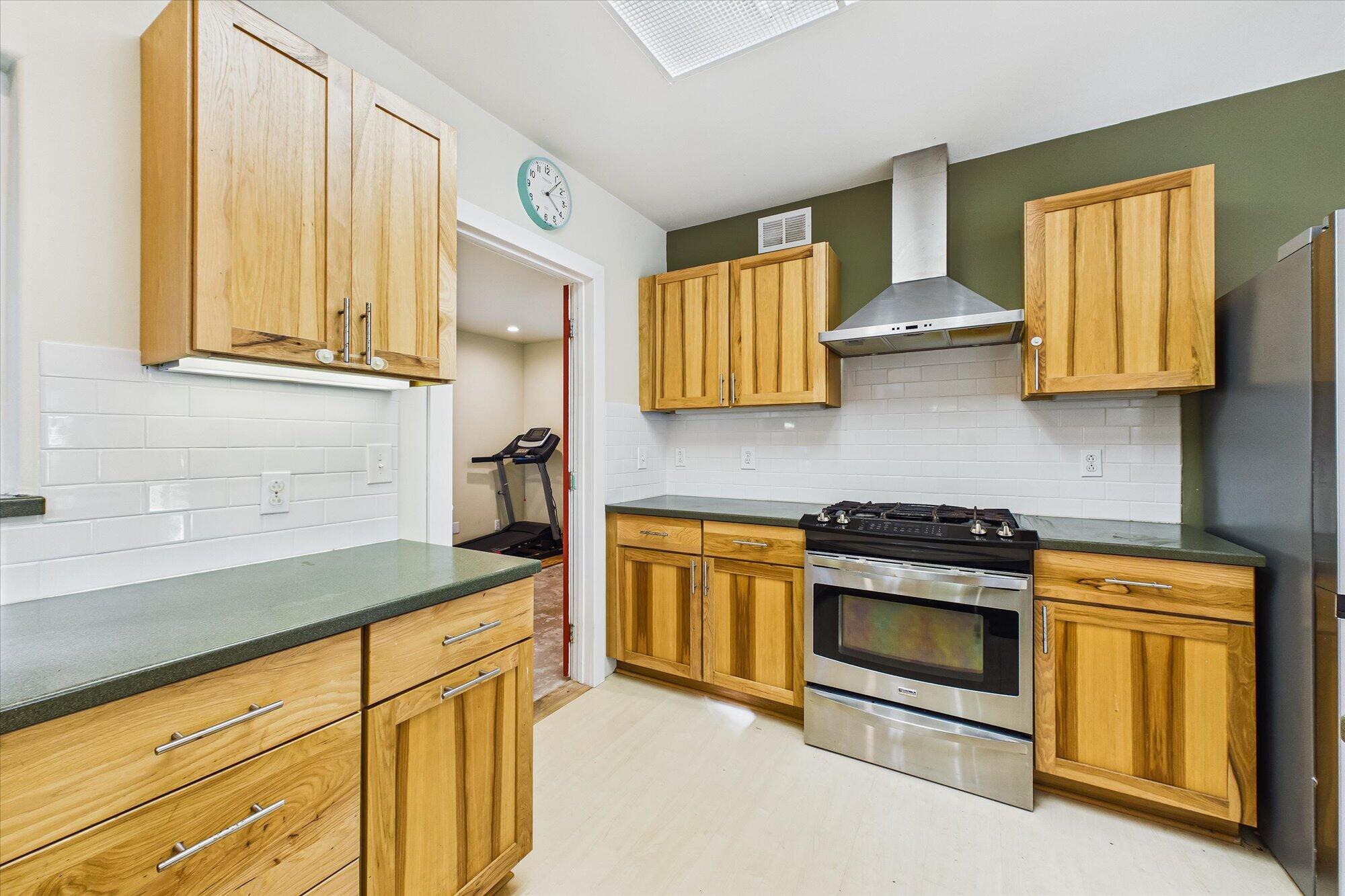 887 Fernbridge Drive