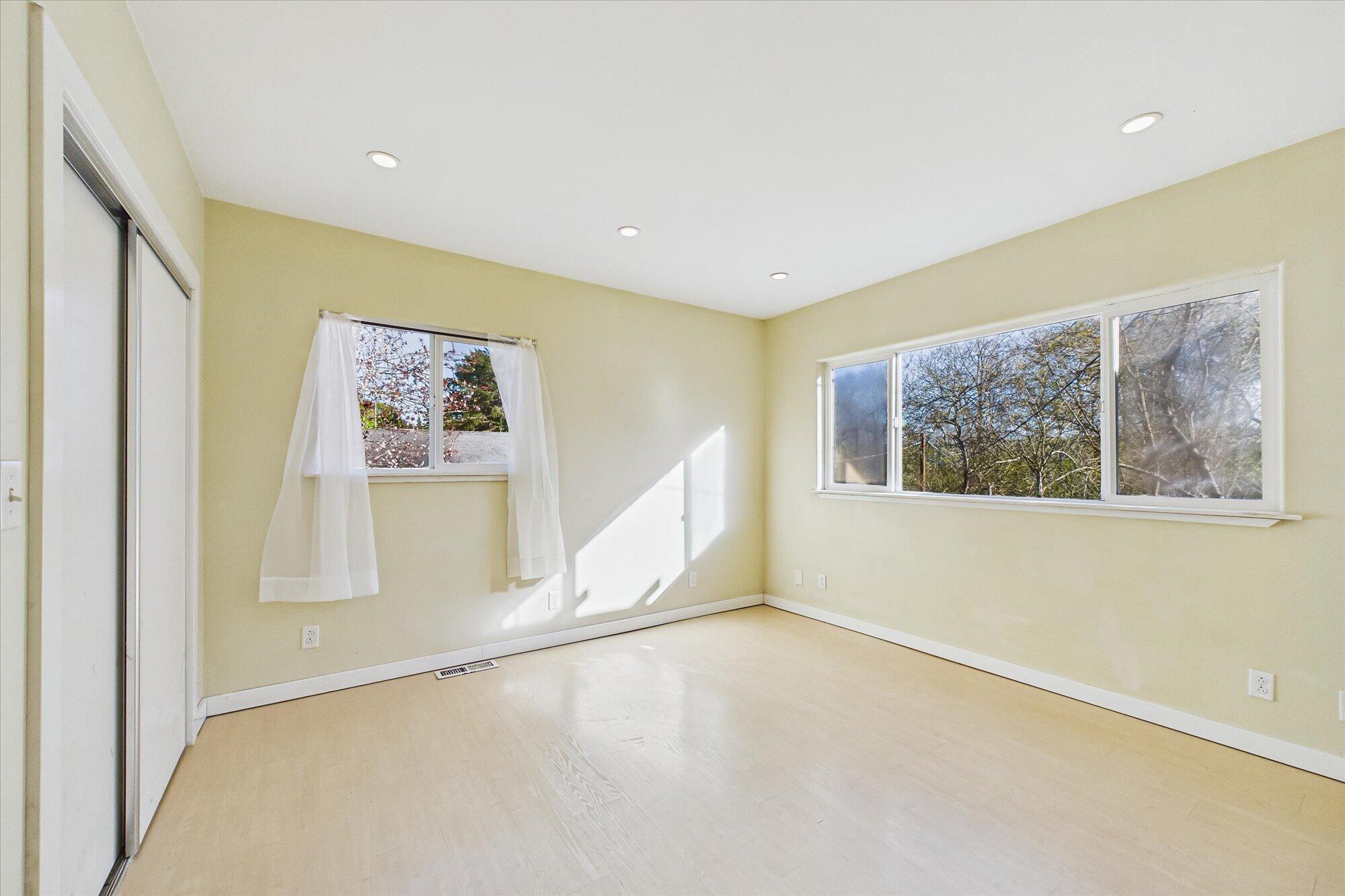 887 Fernbridge Drive