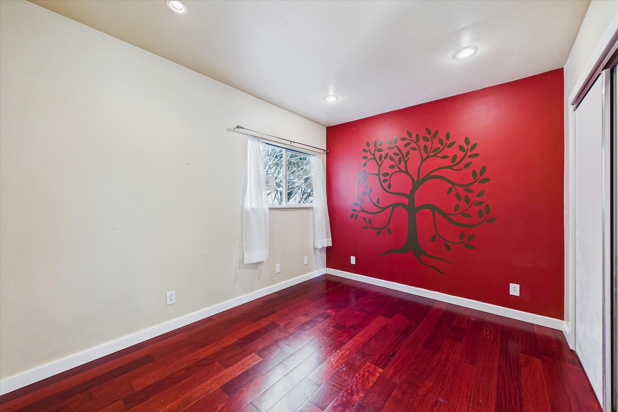 887 Fernbridge Drive
