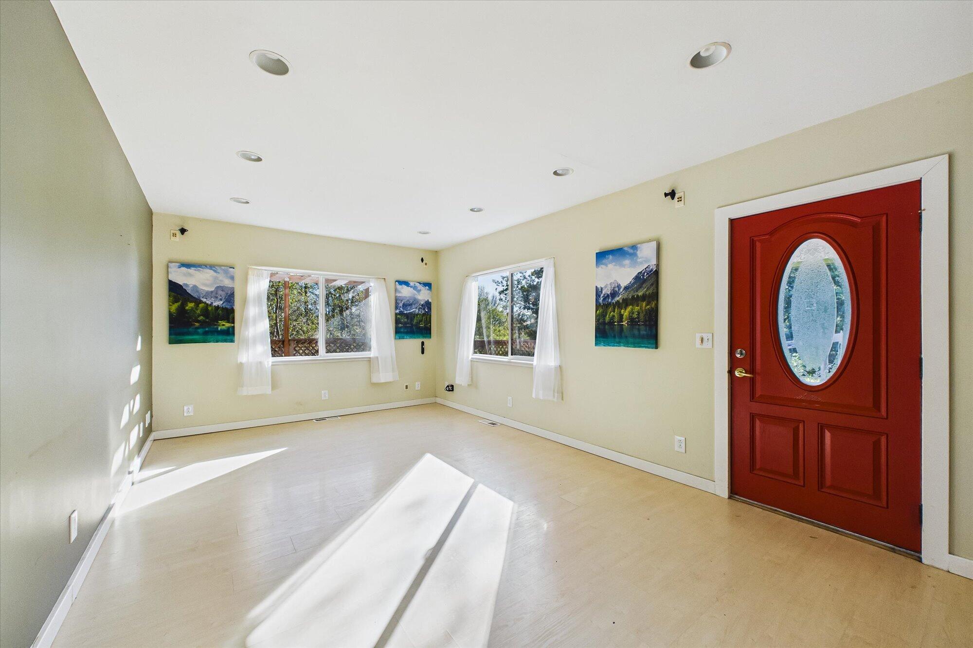 887 Fernbridge Drive