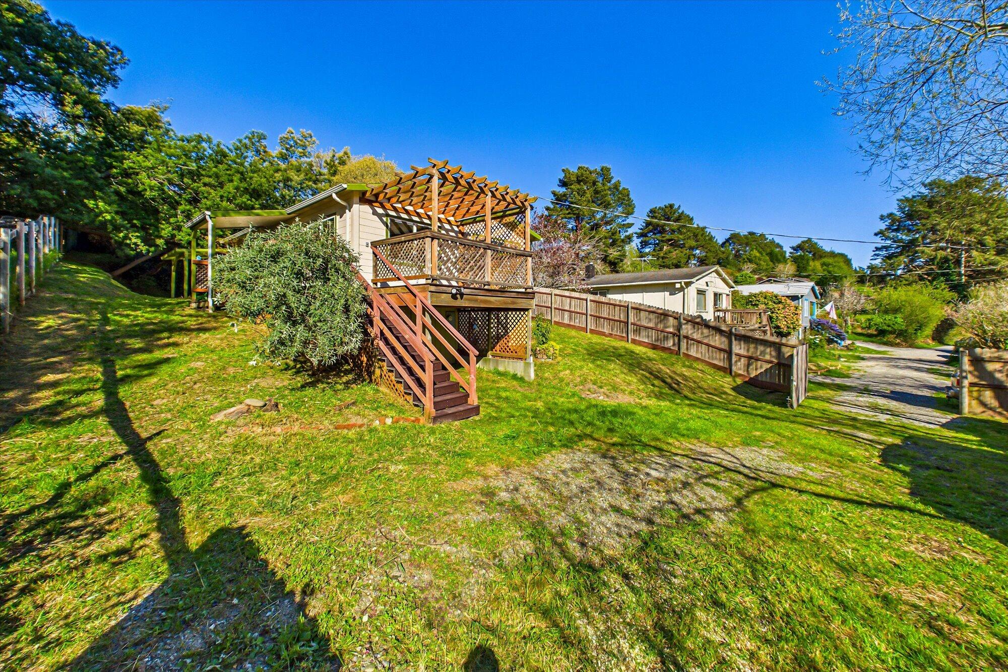 887 Fernbridge Drive