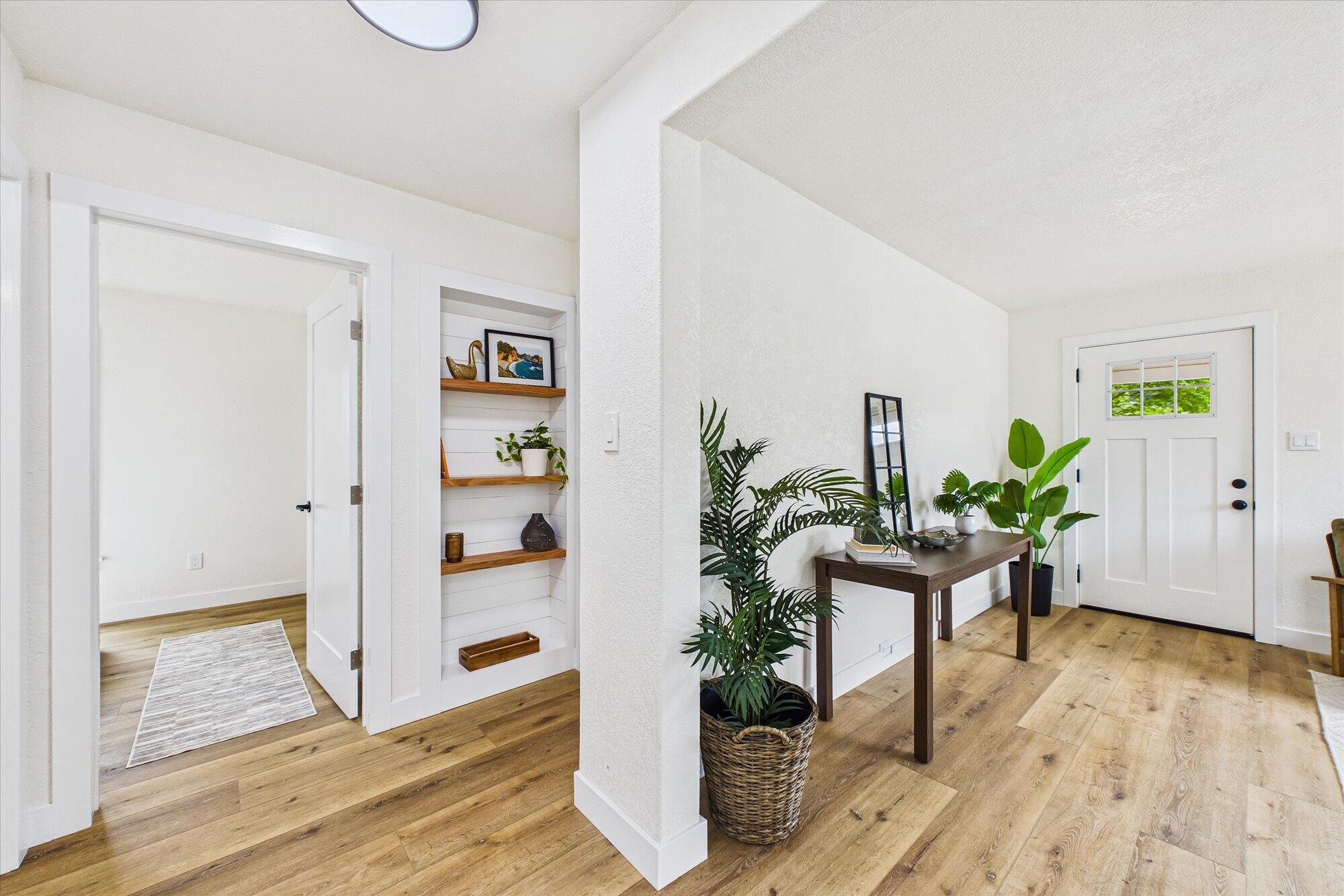 355 Douglas Street