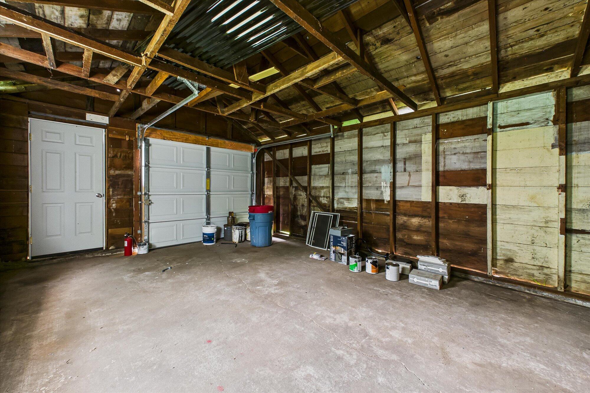355 Douglas Street